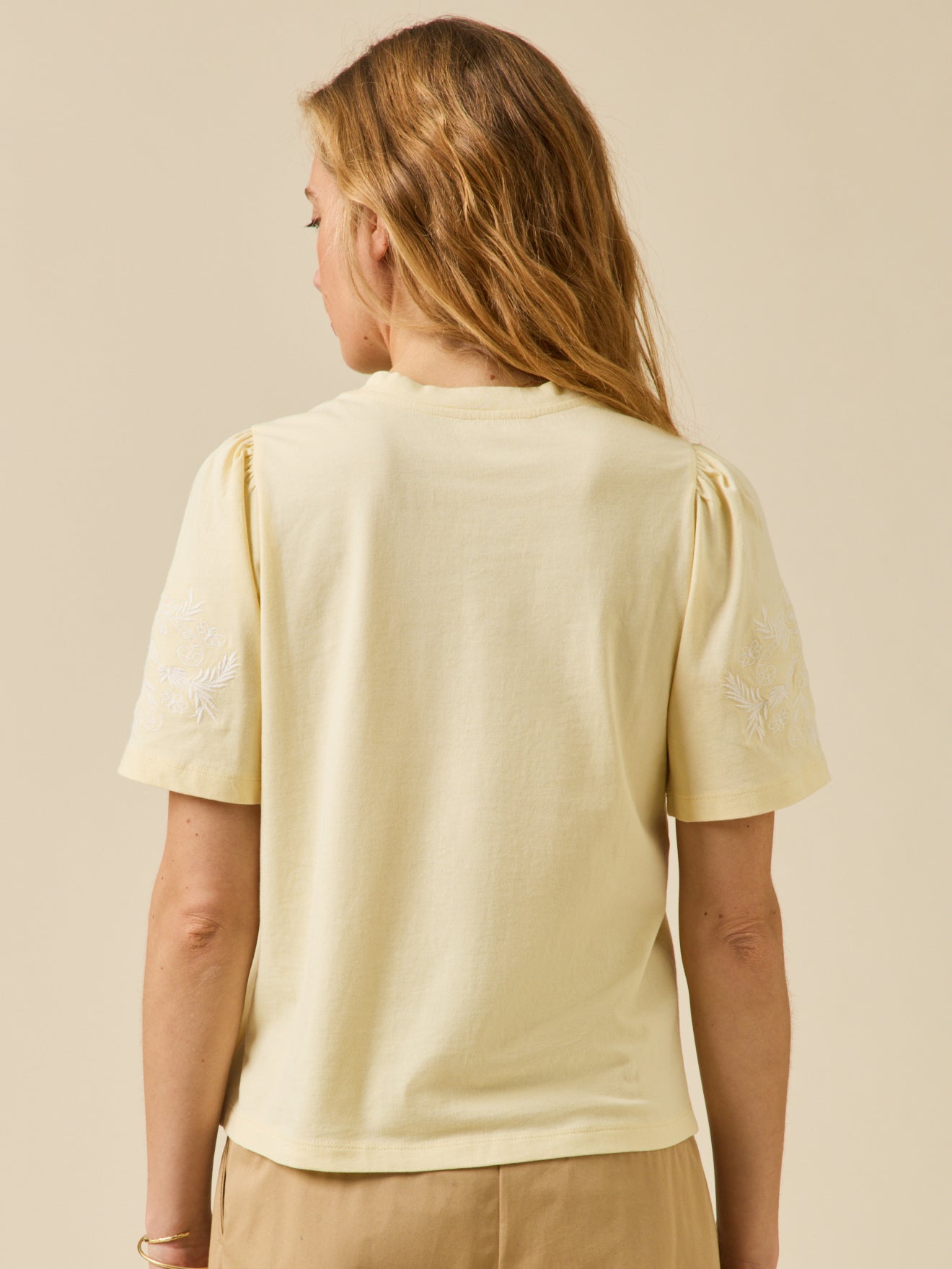 Bestickte Damenbluse aus Bio-Baumwolle