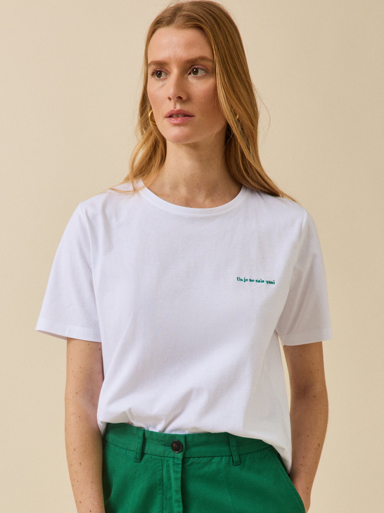 Besticktes Damen-T-Shirt aus Bio-Baumwolle