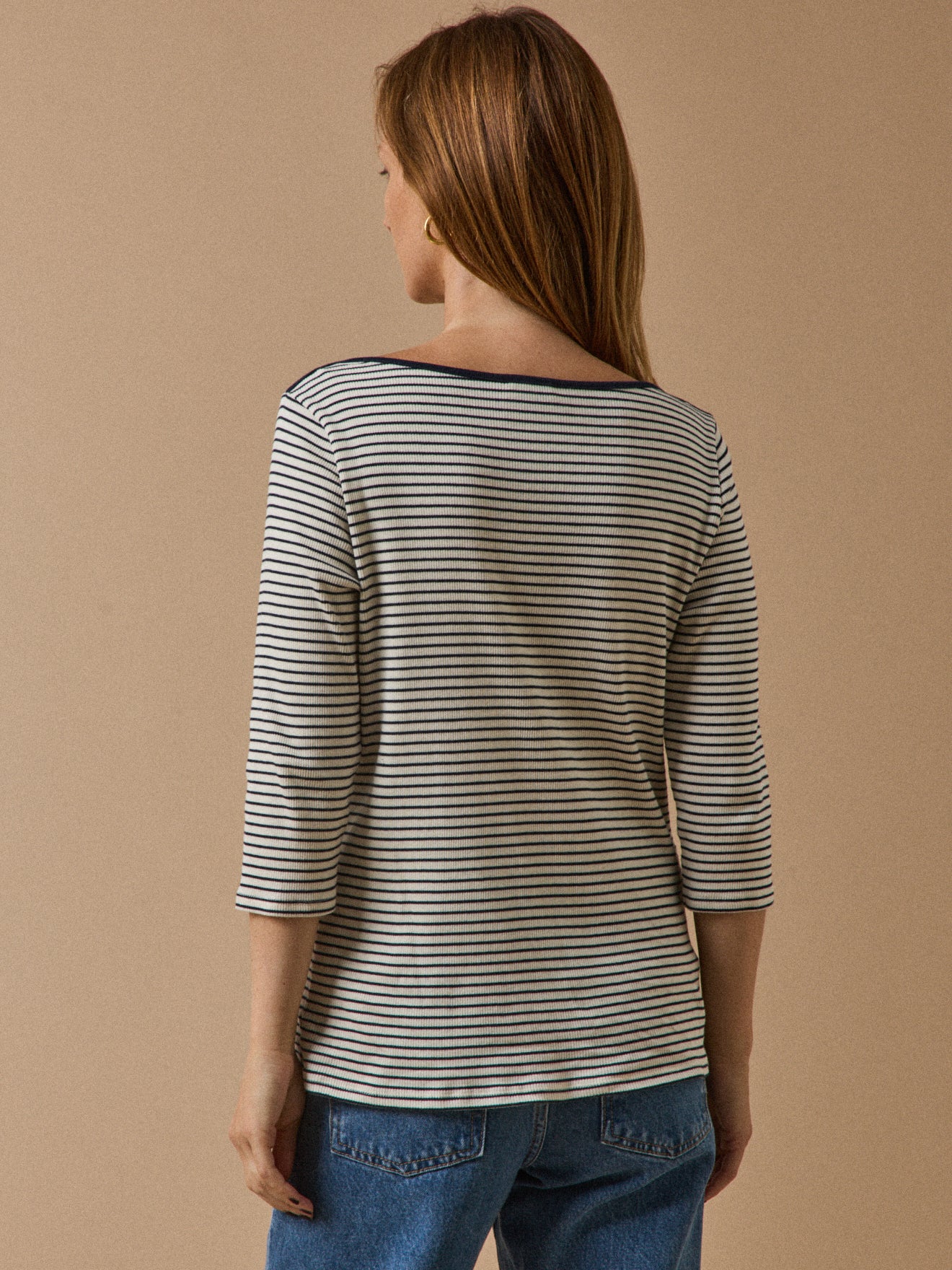 Gestreiftes Damen-T-Shirt mit U-Bootausschnitt aus Bio-Baumwolle