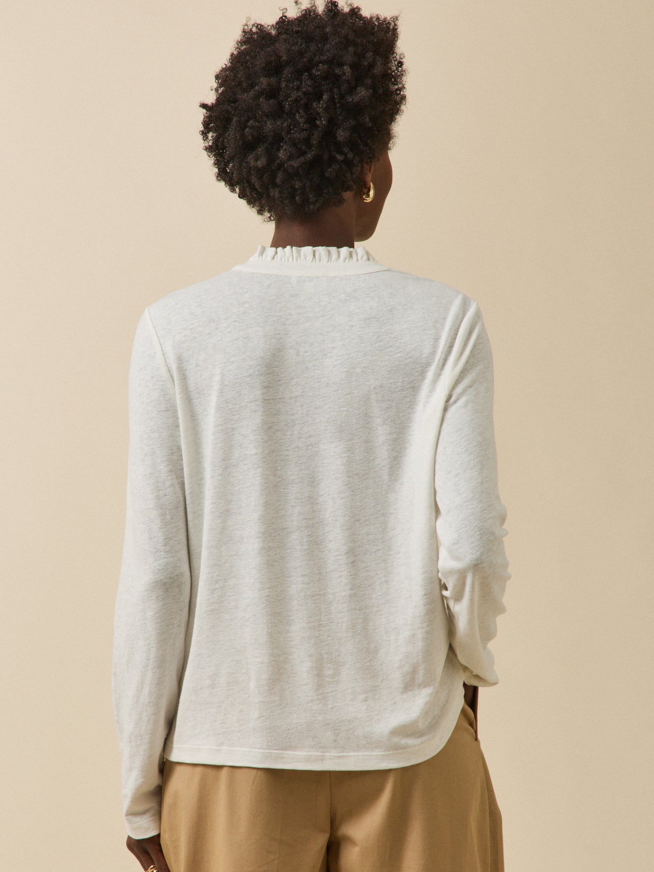 Geknöpfte Damenbluse aus Leinen und Viskose