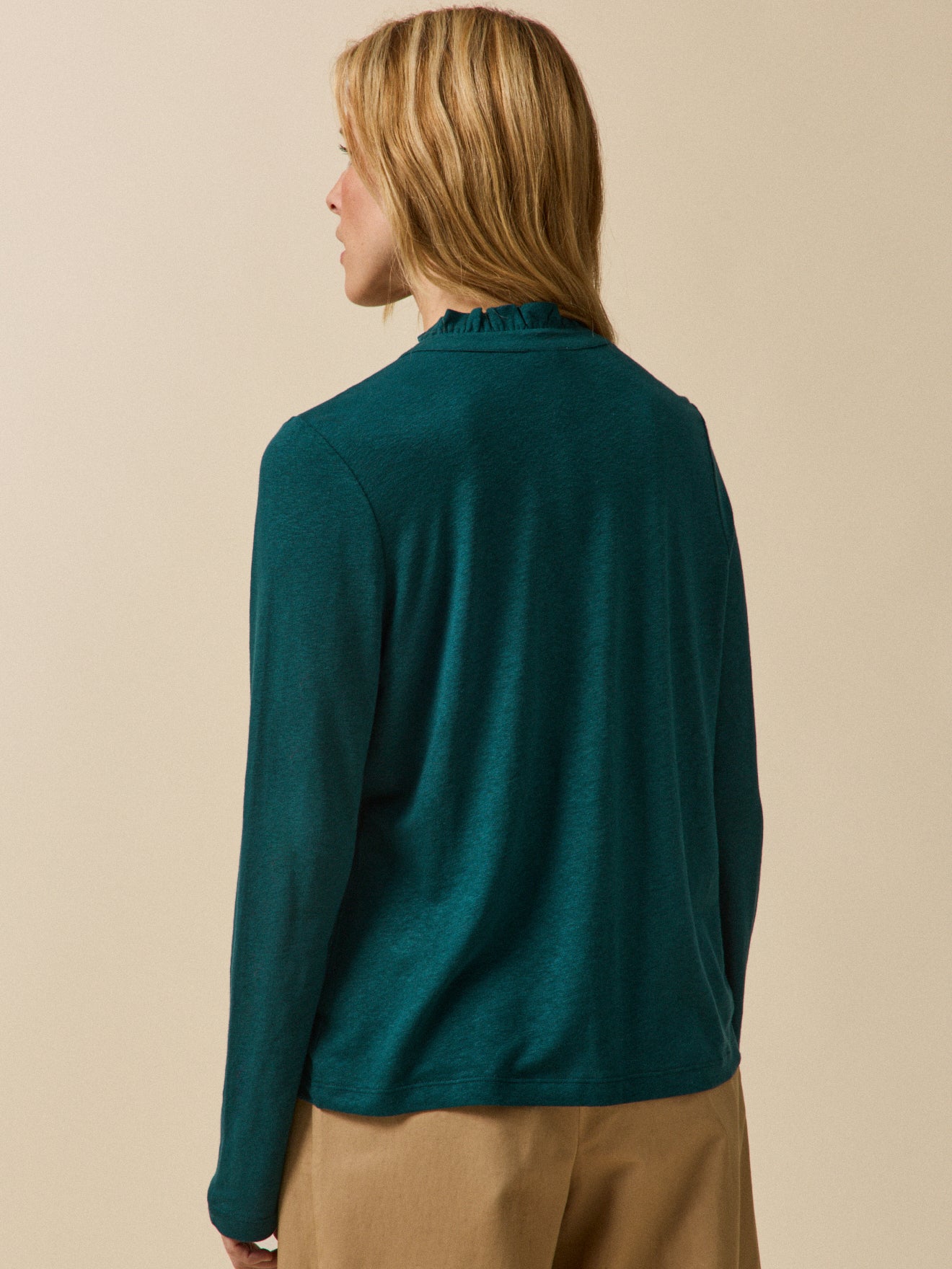 Geknöpfte Damenbluse aus Leinen und Viskose