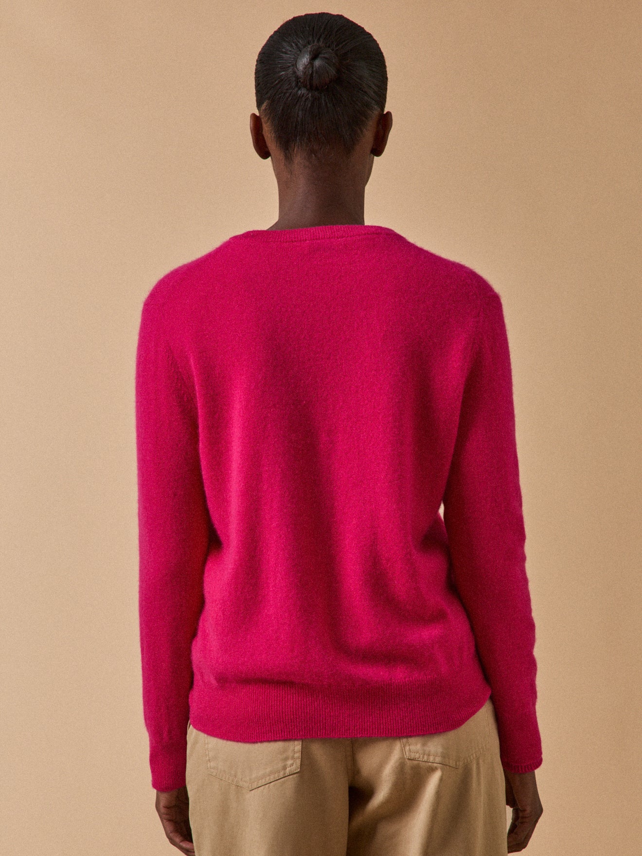 Geknöpfter Damen-Cardigan - Cashmere-Kollektion