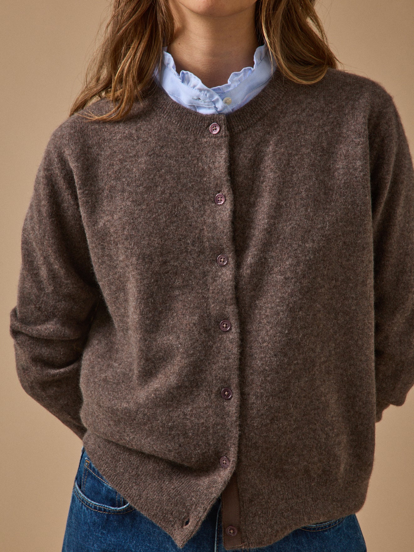 Geknöpfter Damen-Cardigan - Cashmere-Kollektion