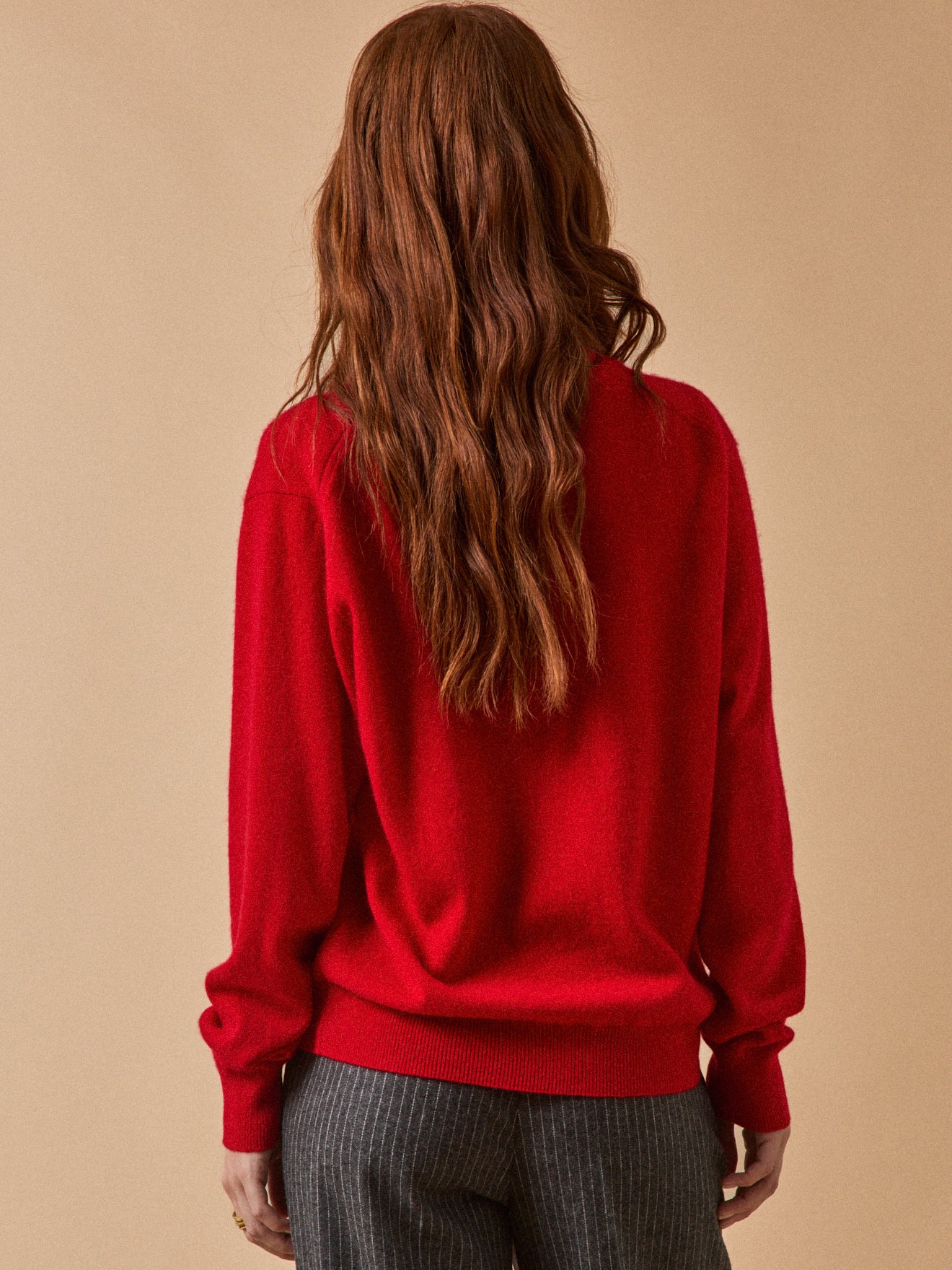 Damenpullover mit V-Ausschnitt - Cashmere-Kollektion