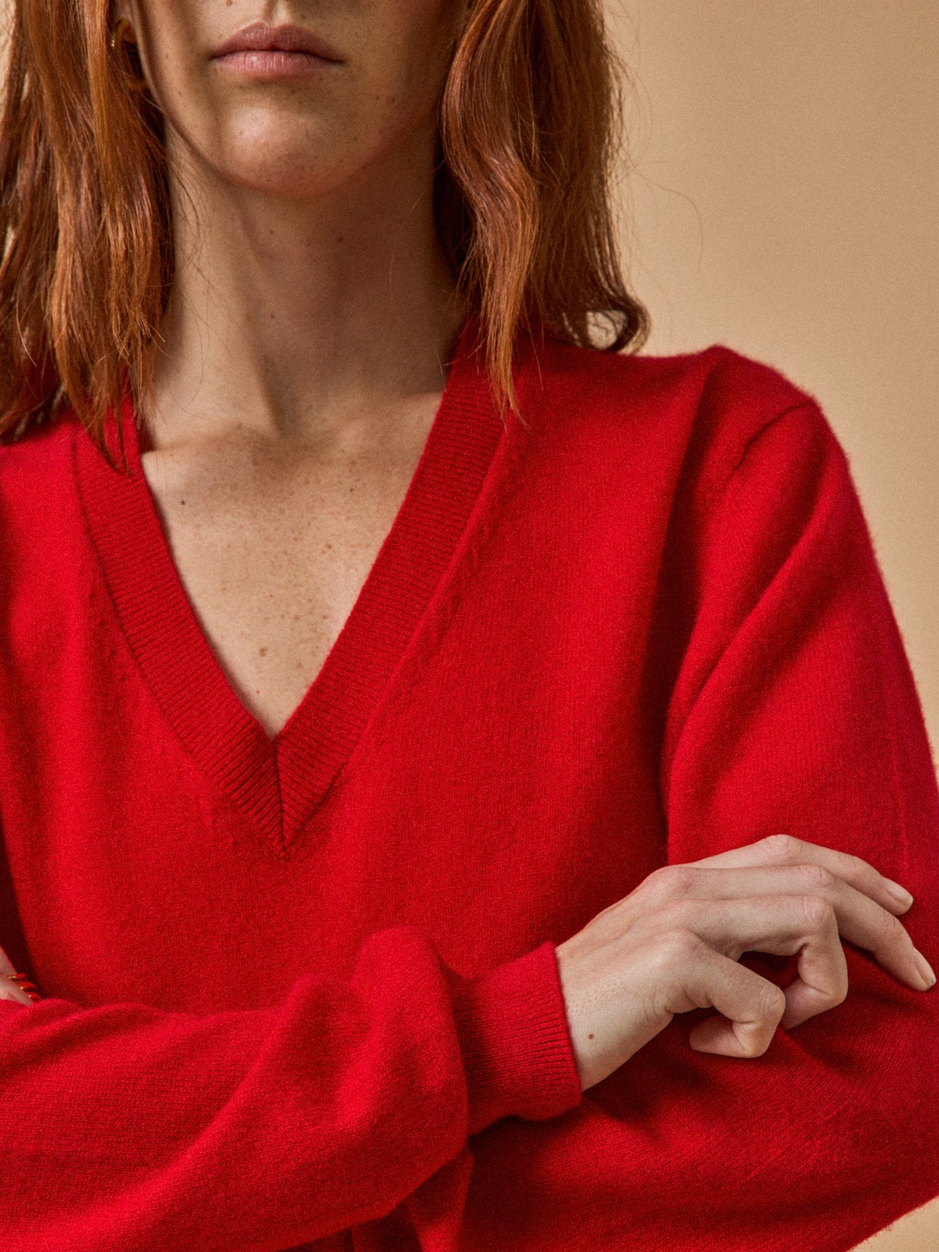 Damenpullover mit V-Ausschnitt - Cashmere-Kollektion