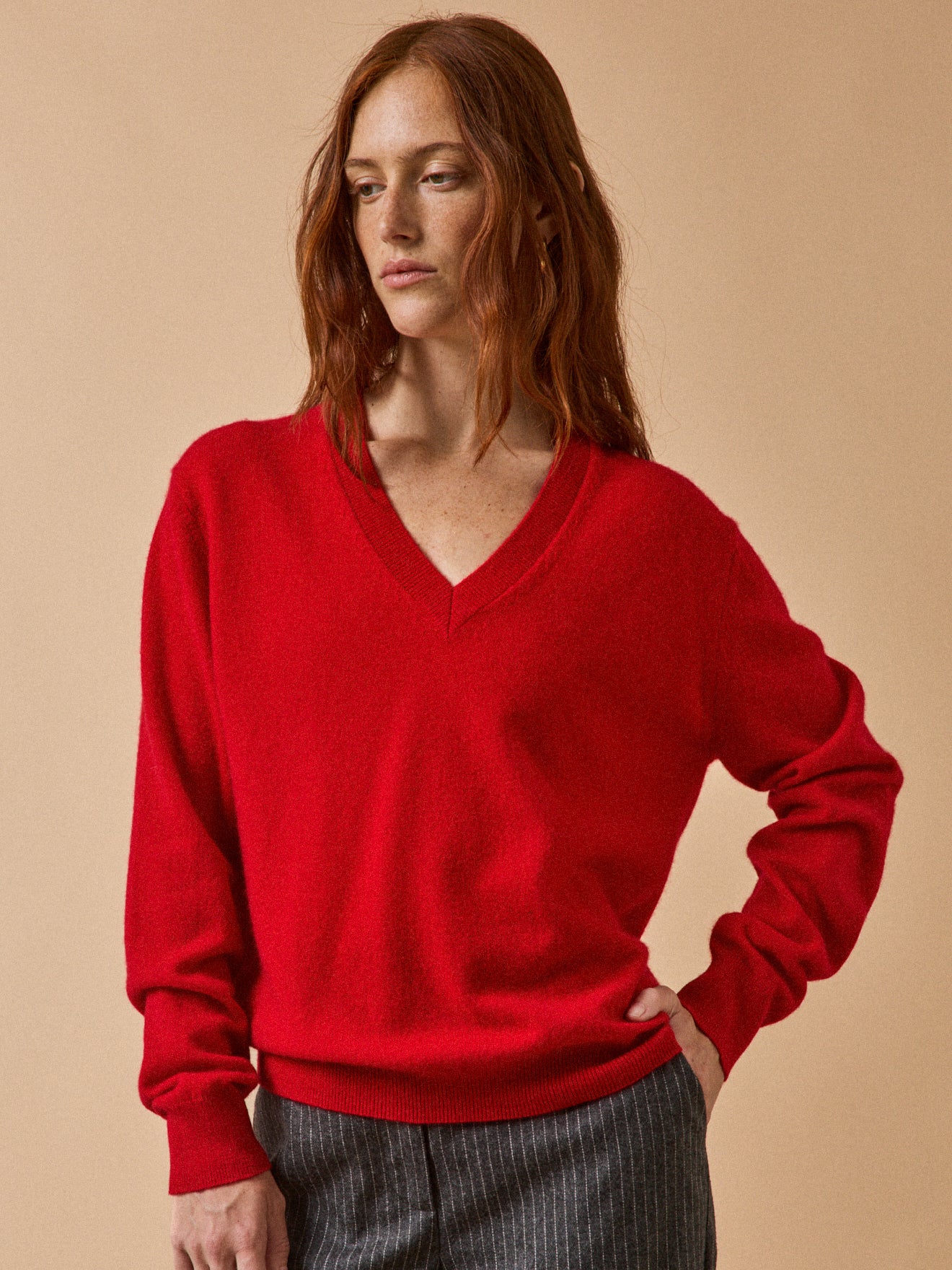 Damenpullover mit V-Ausschnitt - Cashmere-Kollektion