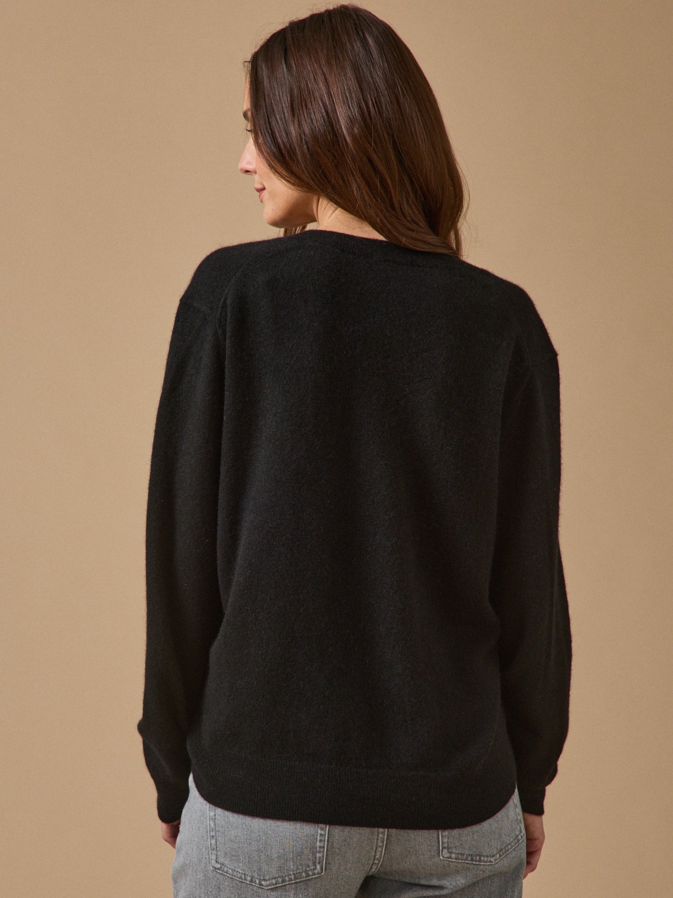 Damenpullover mit V-Ausschnitt - Cashmere-Kollektion