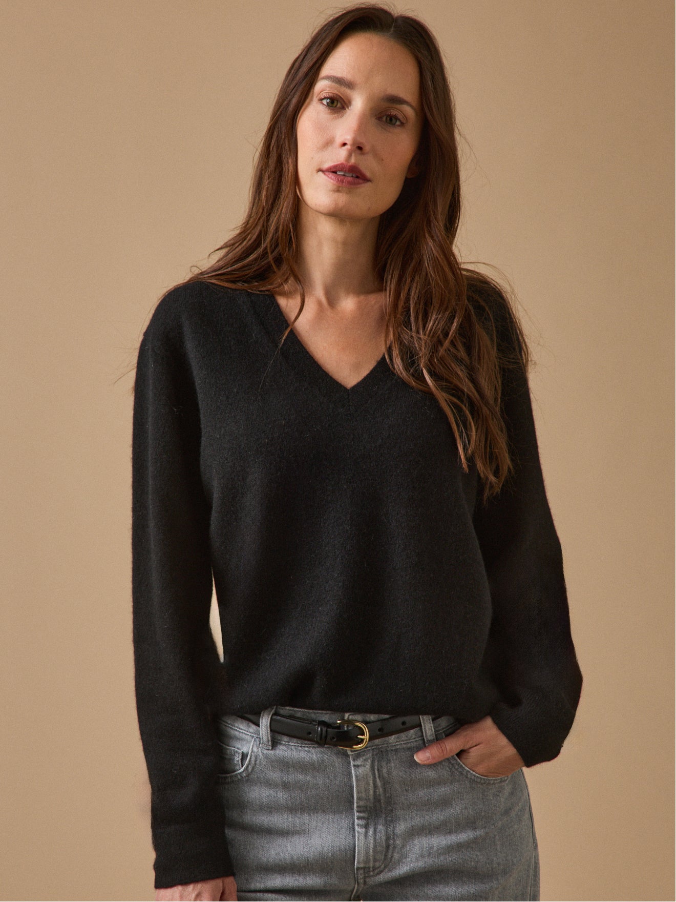 Damenpullover mit V-Ausschnitt - Cashmere-Kollektion