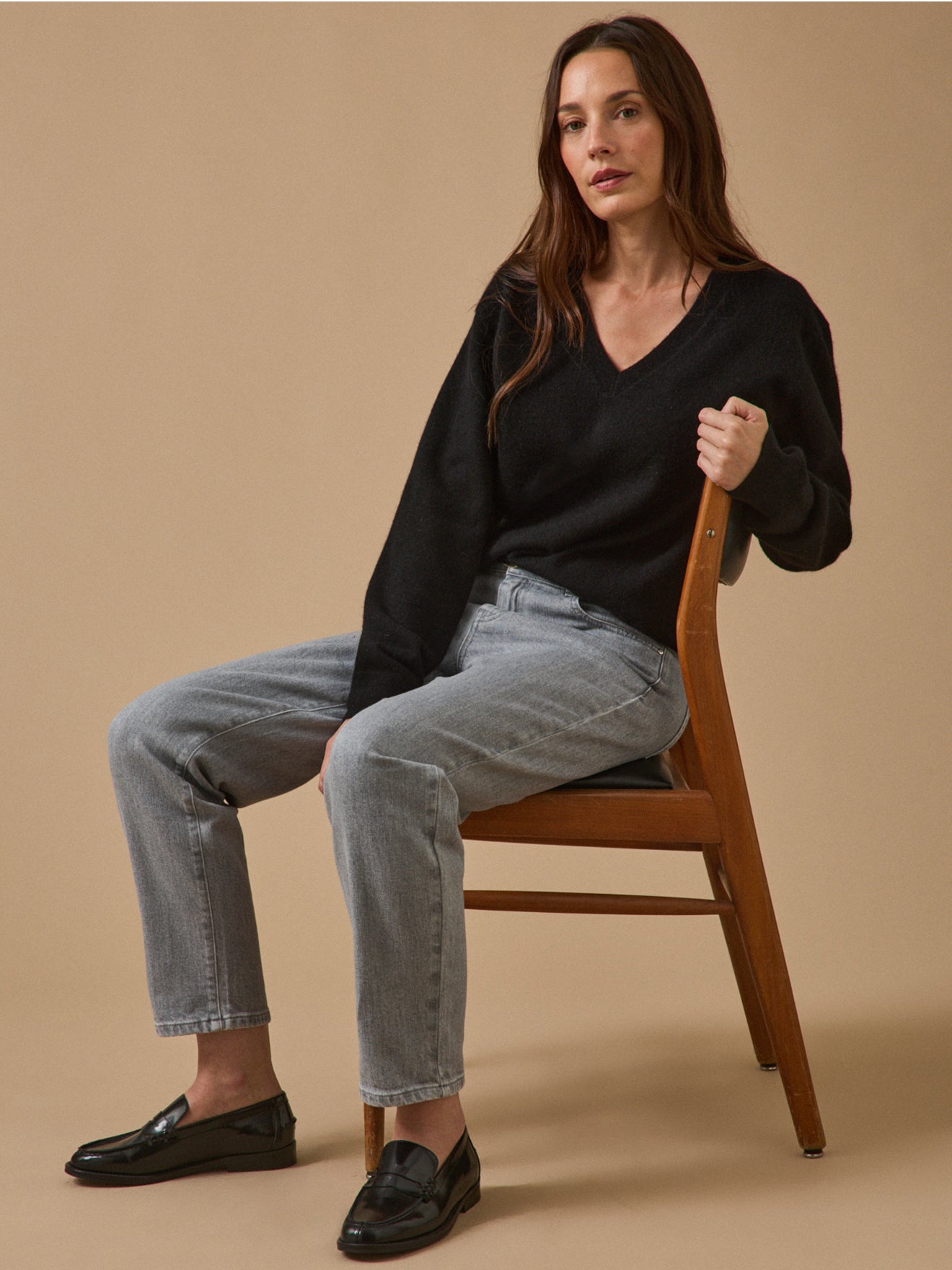 Damenpullover mit V-Ausschnitt - Cashmere-Kollektion