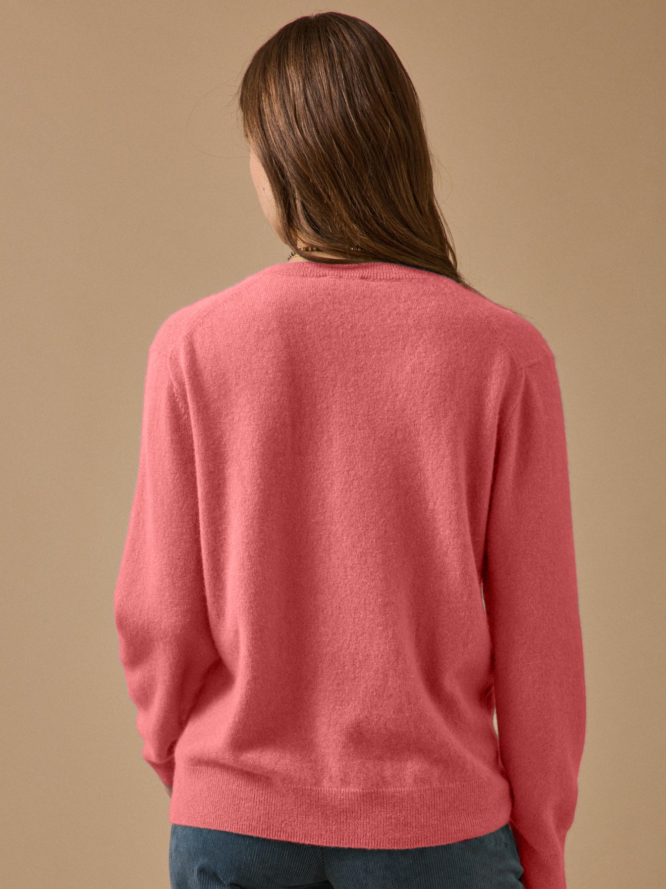 Damenpullover mit V-Ausschnitt - Cashmere-Kollektion