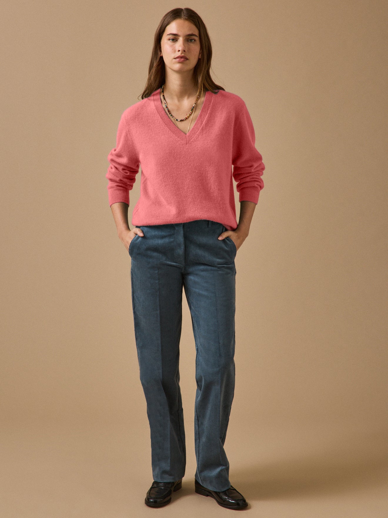 Damenpullover mit V-Ausschnitt - Cashmere-Kollektion