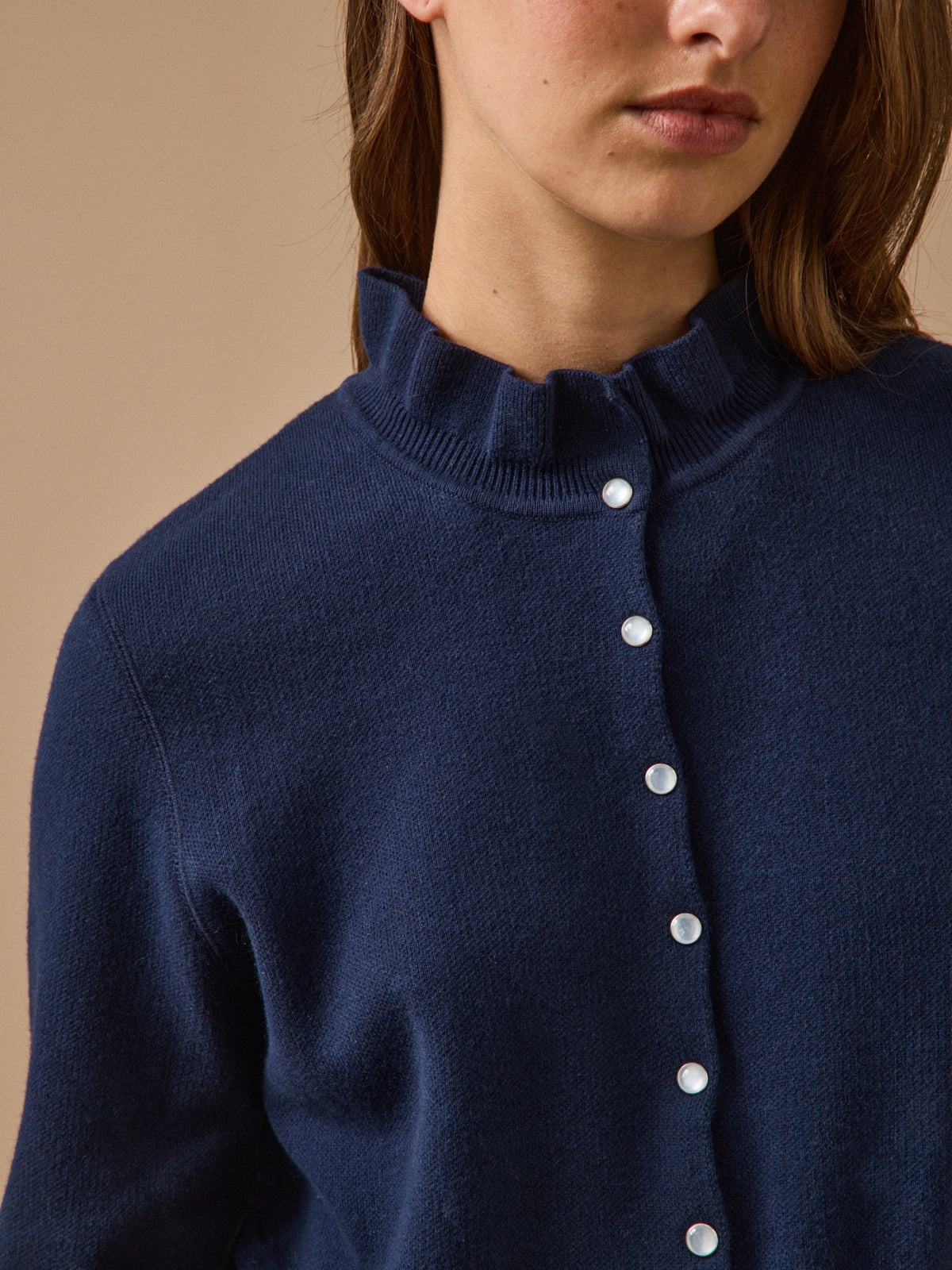 Damencardigan mit Volants aus Bio-Baumwolle und Cashmere