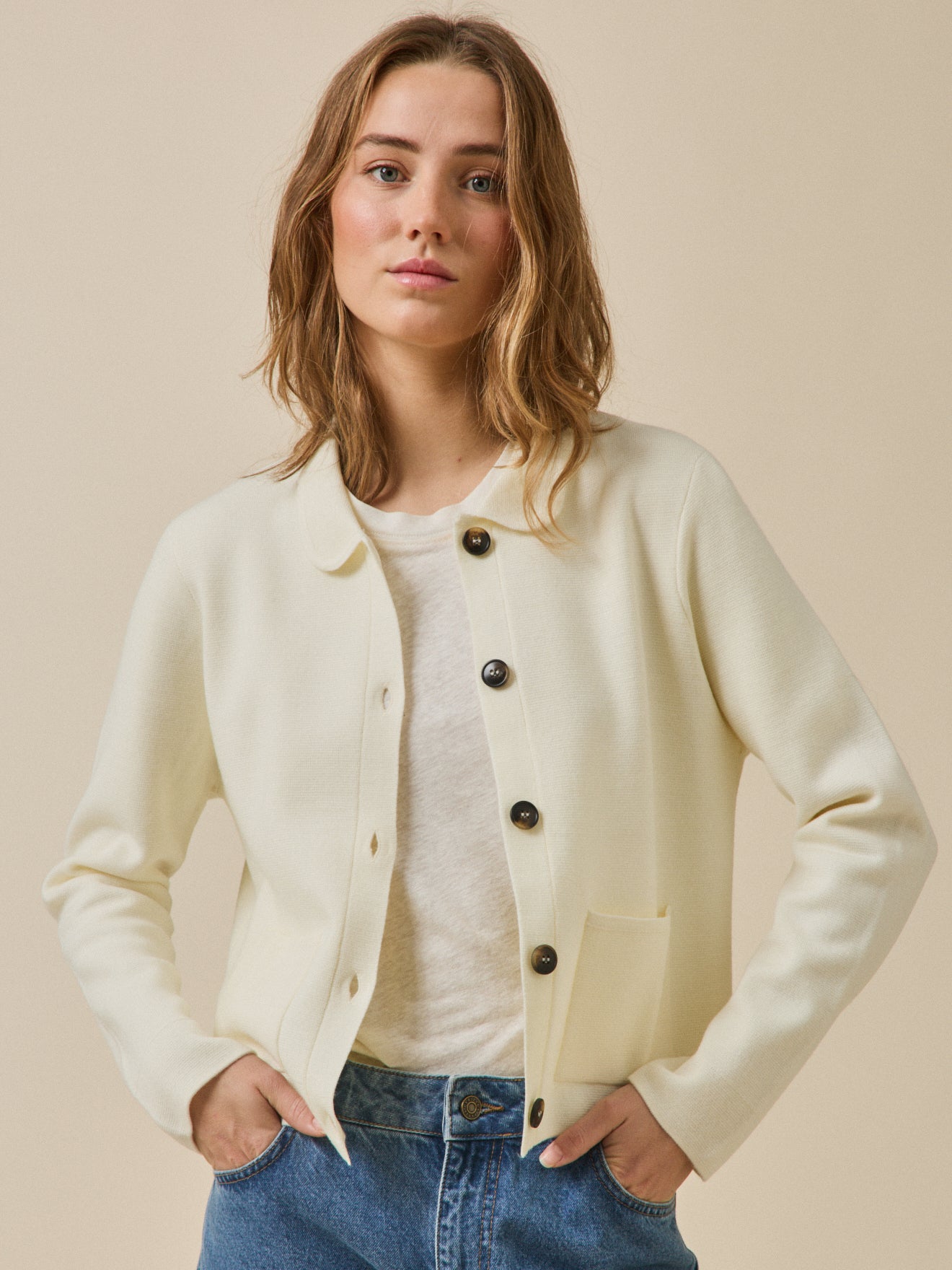 Damen-Cardigan mit Hemdkragen