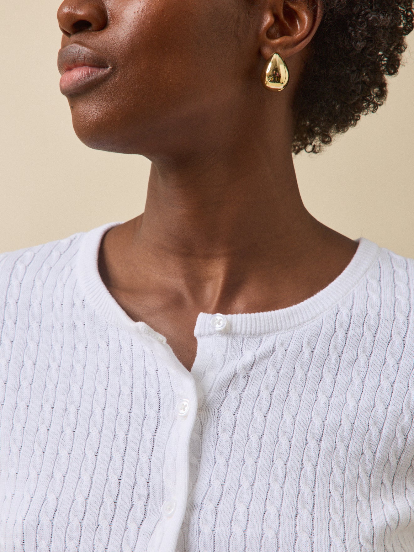 Damencardigan mit Zopfmuster aus Bio-Baumwolle