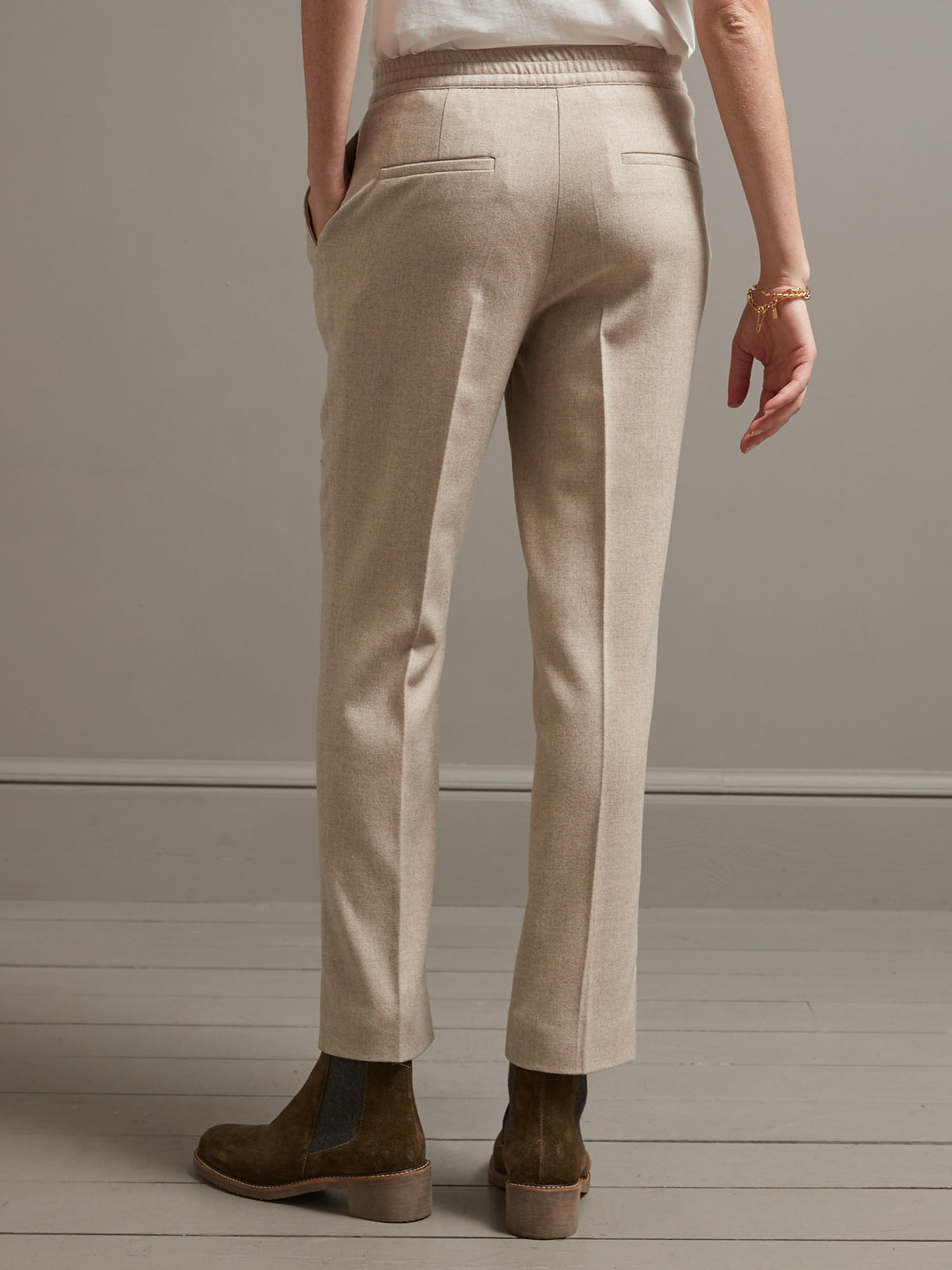 Damen-Zigarettenhose aus Wolltuch mit weitem Bein