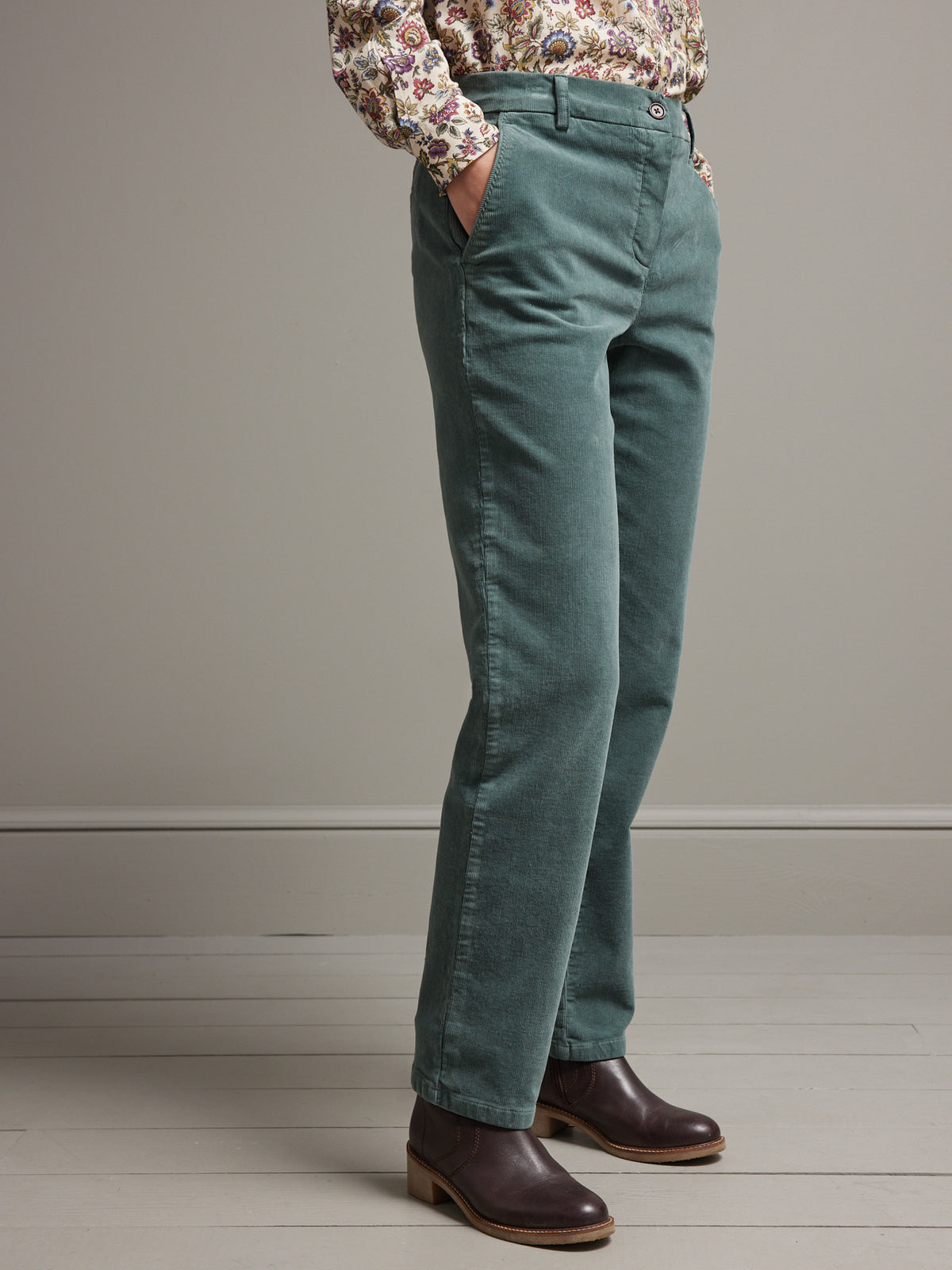 Damen-Chinohose aus Feincord