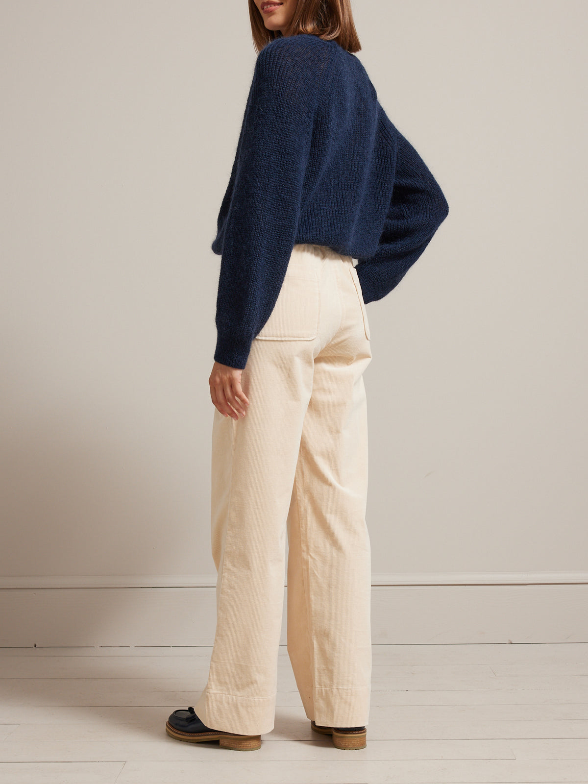 Damenhose Lucie mit weitem Bein und Elastikbund