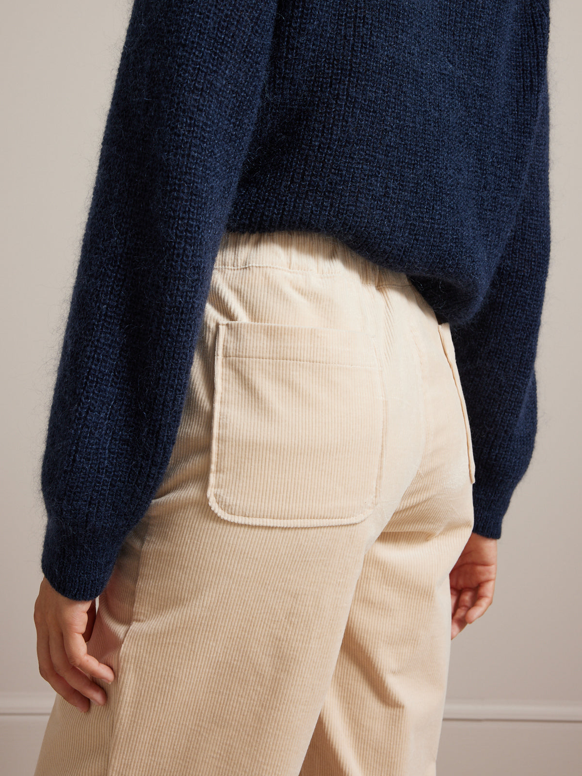 Damenhose Lucie mit weitem Bein und Elastikbund