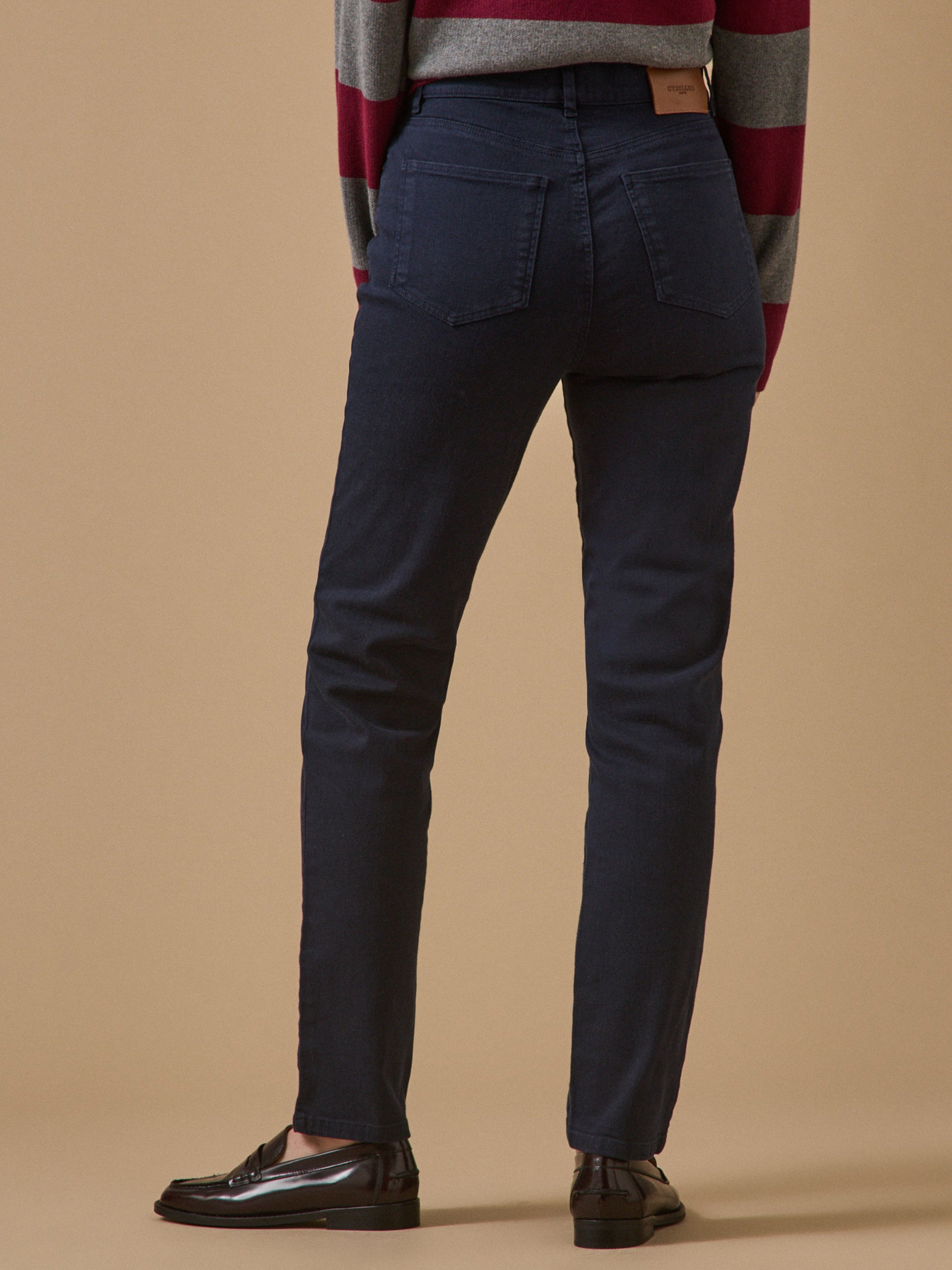 Farbenfrohe Slim Fit Damenhose Aude