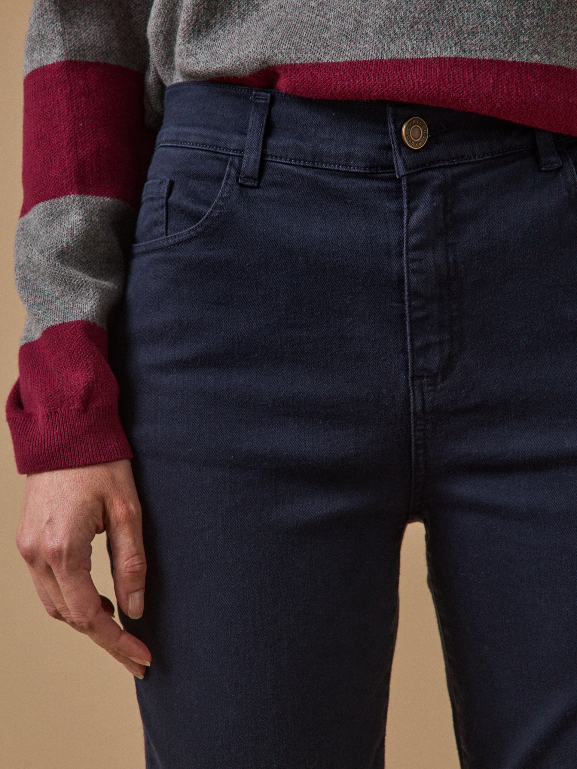 Farbenfrohe Slim Fit Damenhose Aude