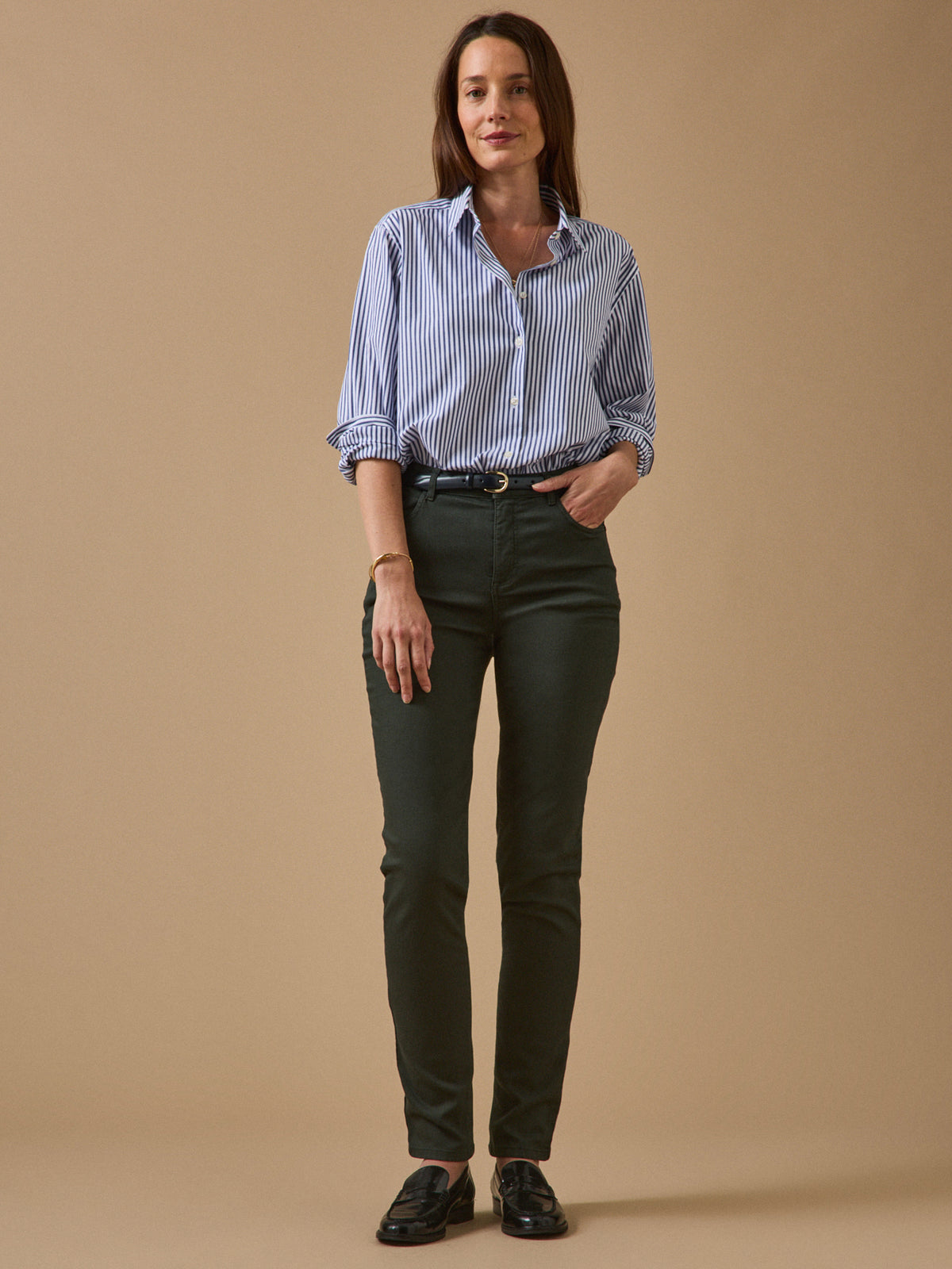 Farbenfrohe Slim Fit Damenhose Aude