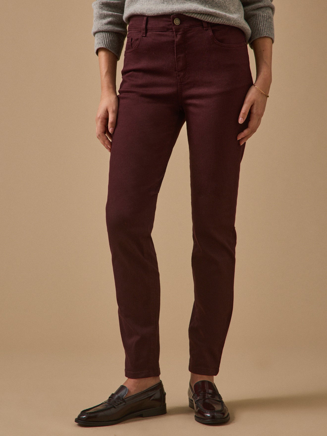 Farbenfrohe Slim Fit Damenhose Aude