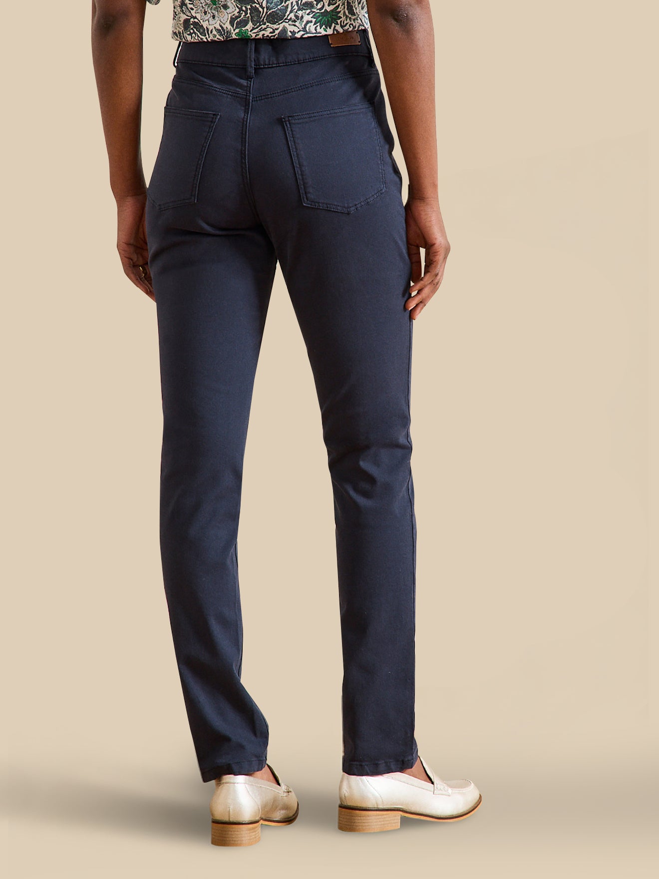Farbenfrohe Slim Fit Damenhose Chloé