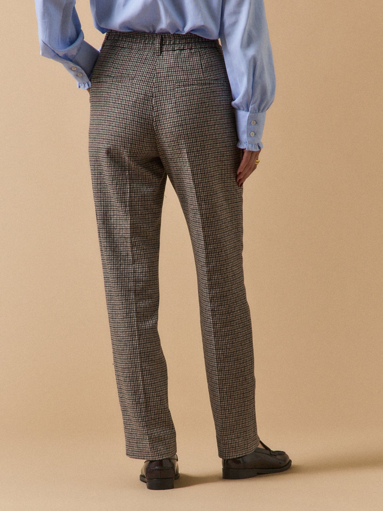 Damen-Zigarettenhose aus Wolltuch mit kleinen Karos Léa