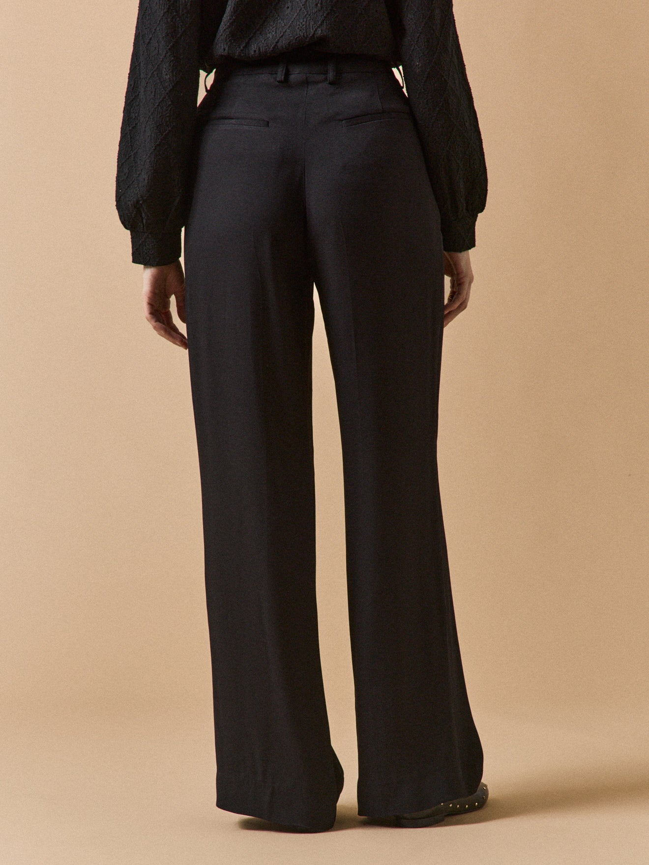 Damenhose mit weitem Bein Ava