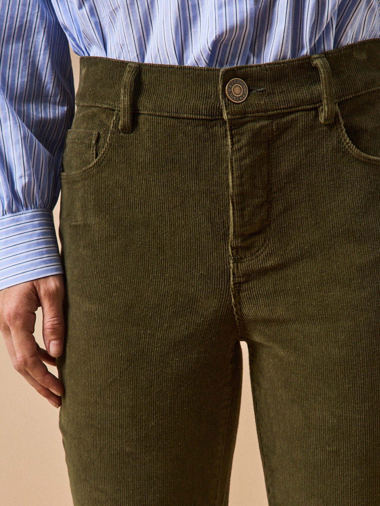 Slim Fit Damenhose aus Cordsamt Chloé