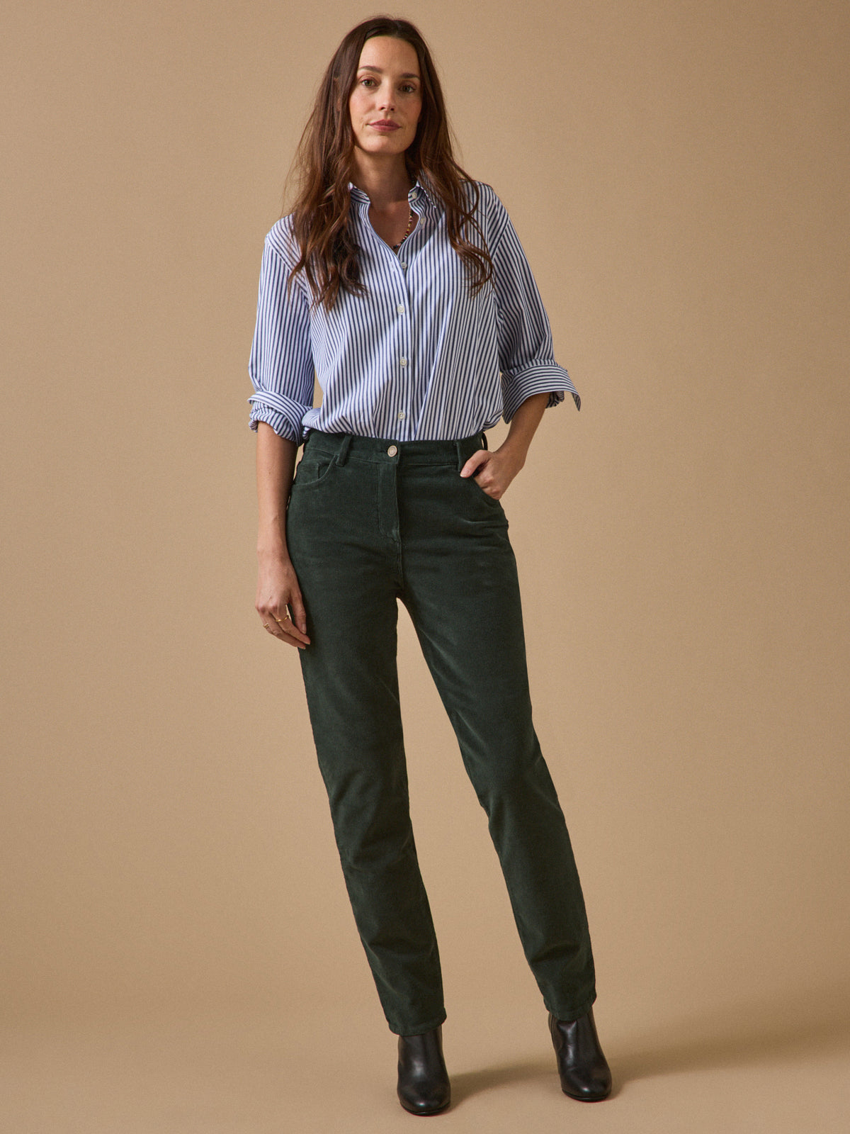 Slim Fit Damenhose aus Cordsamt Chloé