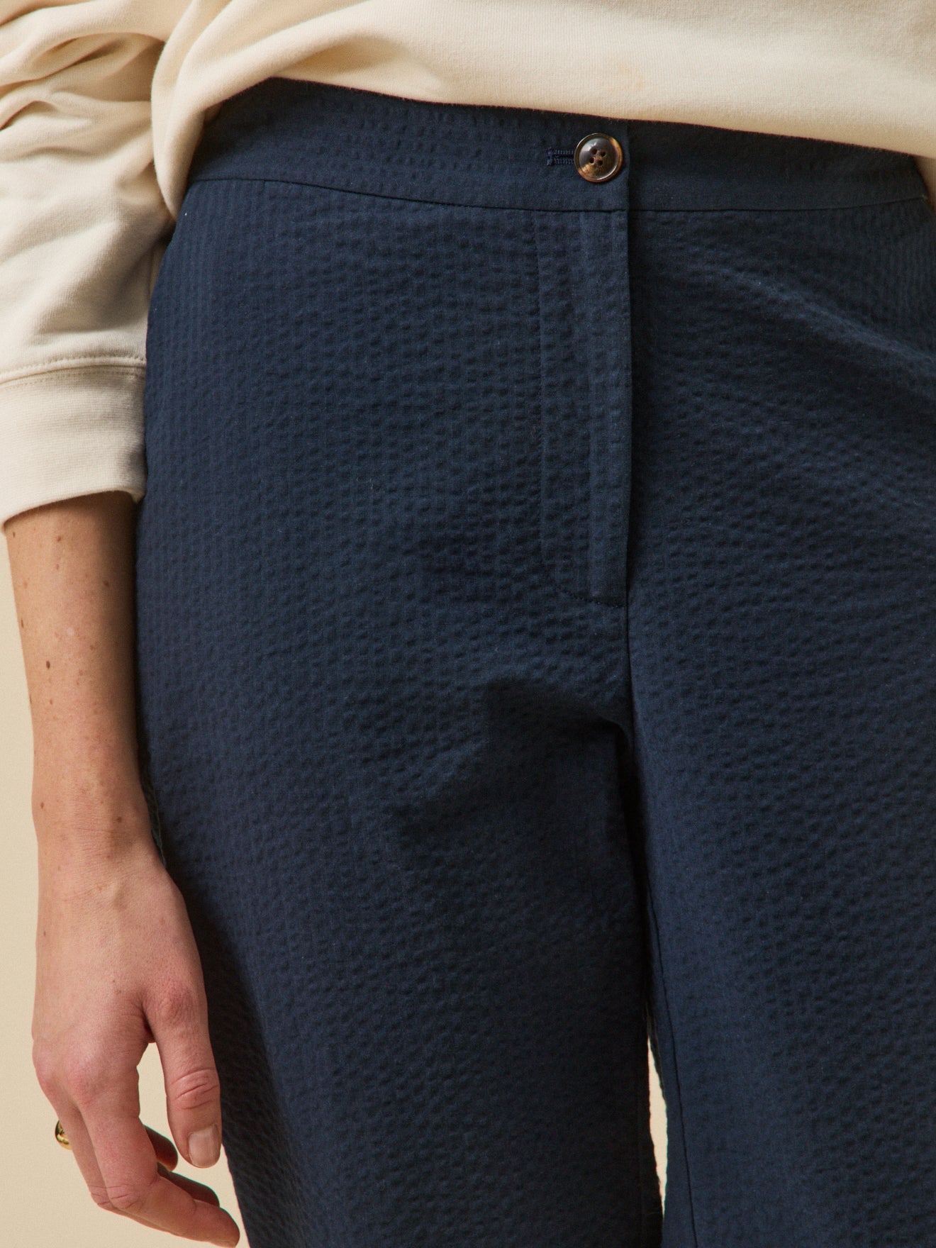 Damen-Zigarettenhose Julie aus Seersucker