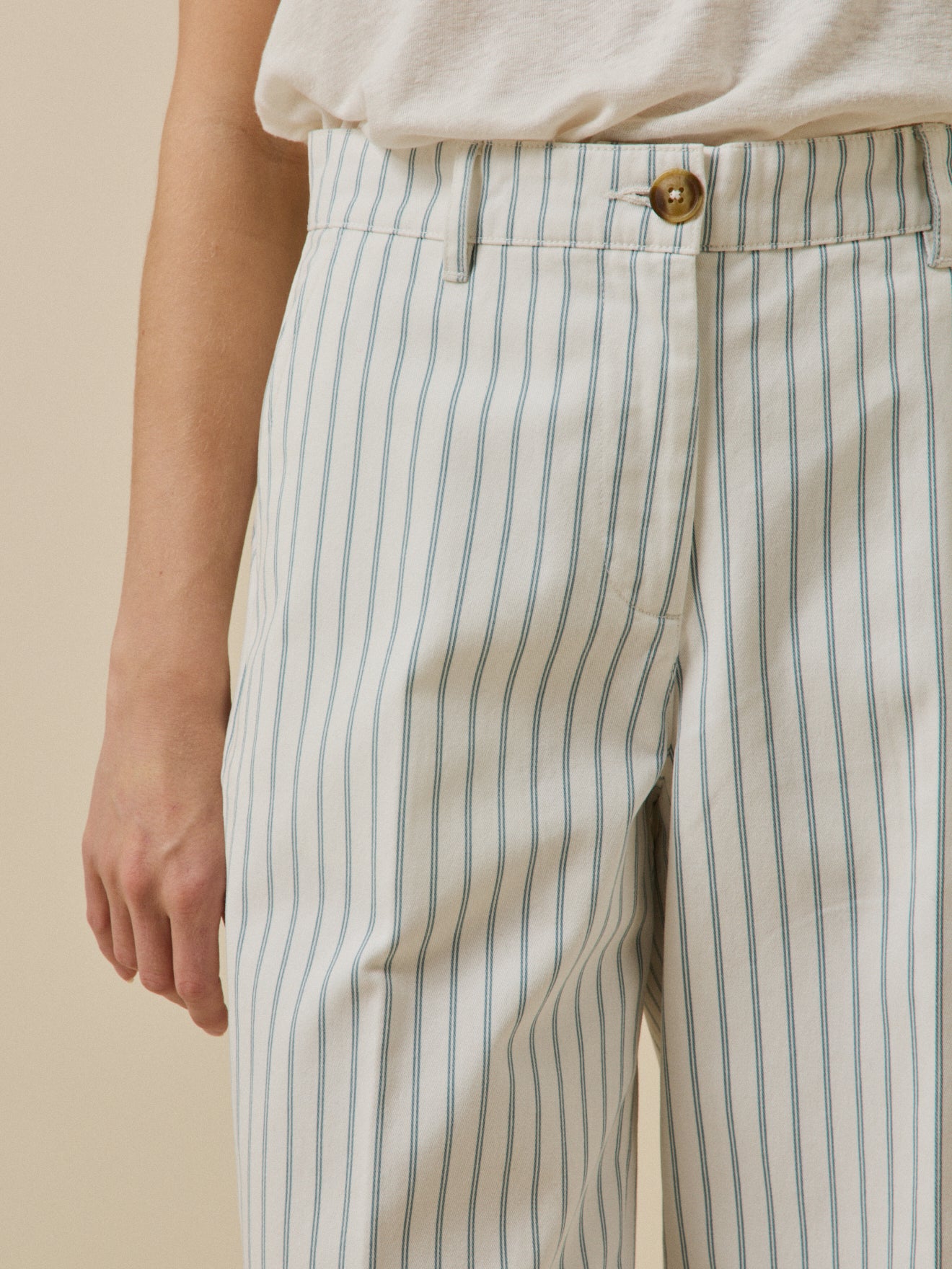 Gestreifte Damenhose Clara mit weitem Bein