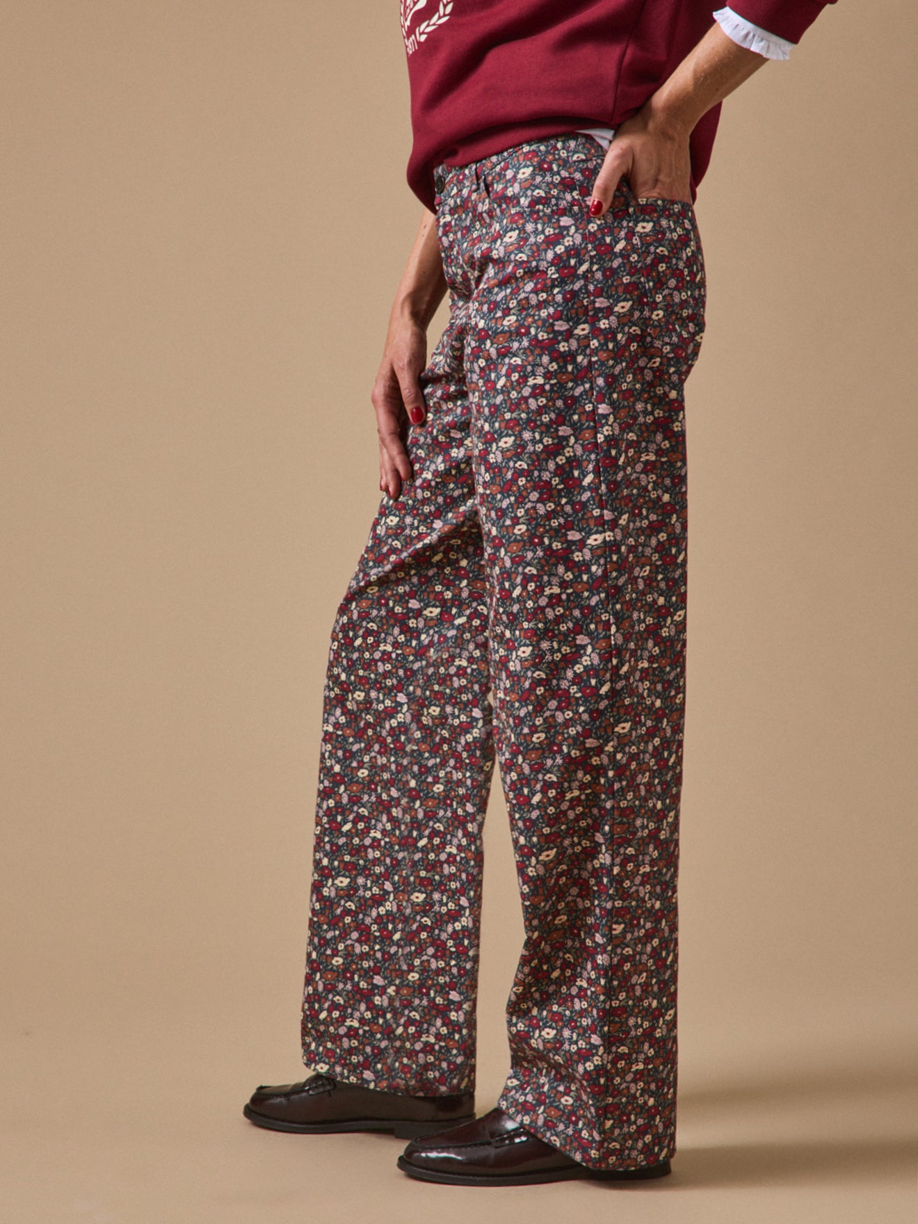 Damenhose mit weitem Bein aus Liberty-Stoff Petal&Daisy