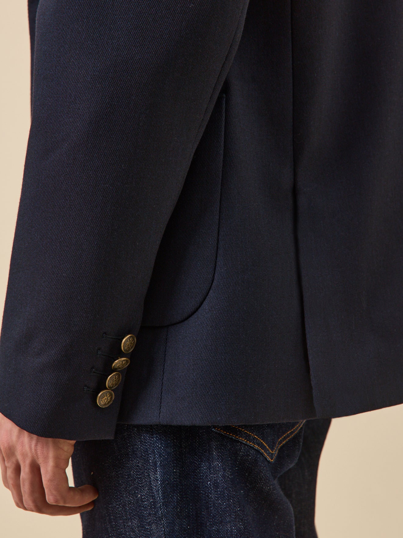 Herren-Blazer aus Twill mit goldfarbenen Knöpfen