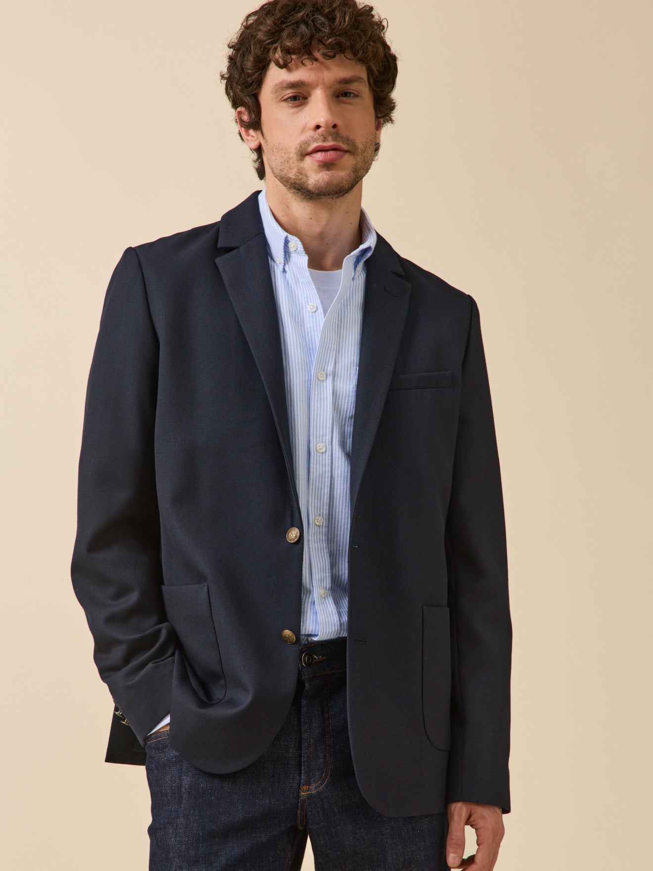 Herren-Blazer aus Twill mit goldfarbenen Knöpfen