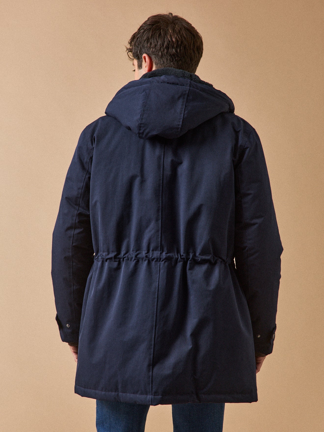 Langer Herren-Parka mit Kapuze