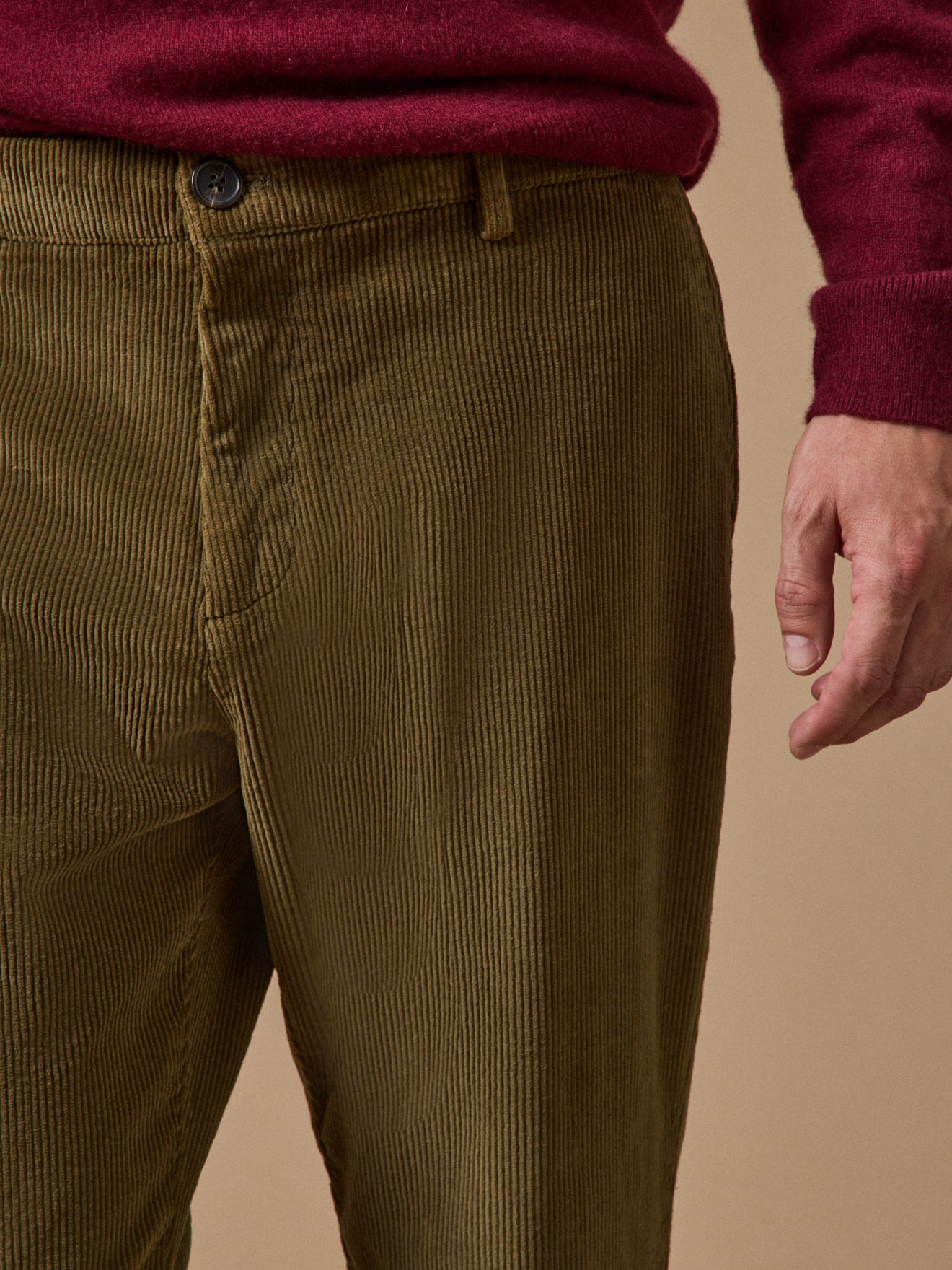 Herrenhose aus Cord mit Elastikbund