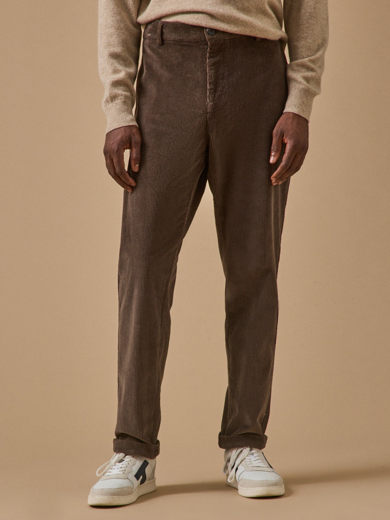 Herrenhose aus Cord mit Elastikbund