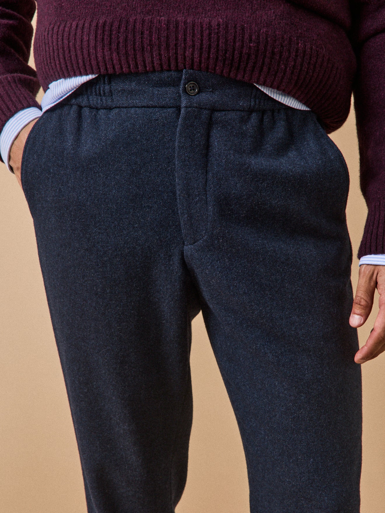 Herrenhose aus Wolltuch mit Elastikbund