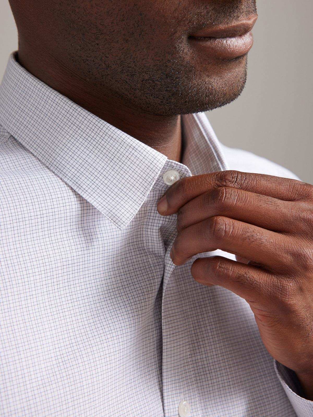 Kariertes und bügelfreies Slim Fit Herrenhemd