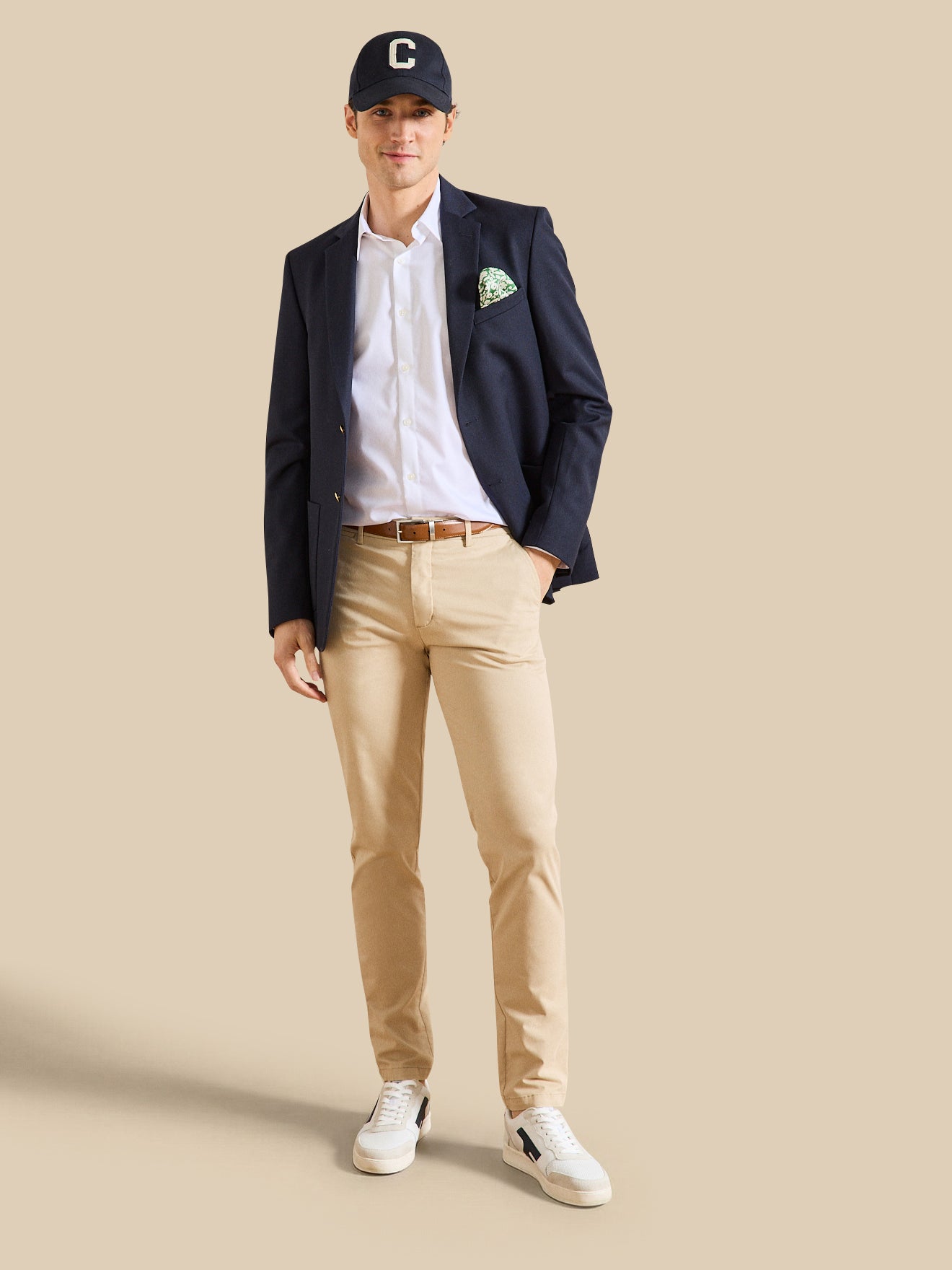 Bügelfreies und einfarbiges Regular Fit Herrenhemd aus Baumwoll-Twill
