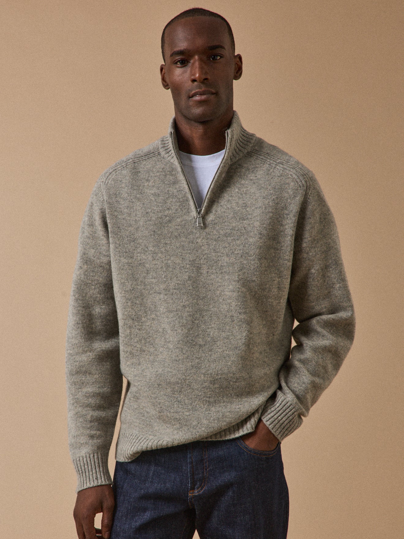 Herren-Pullover mit Stehkragen und Reißverschluss