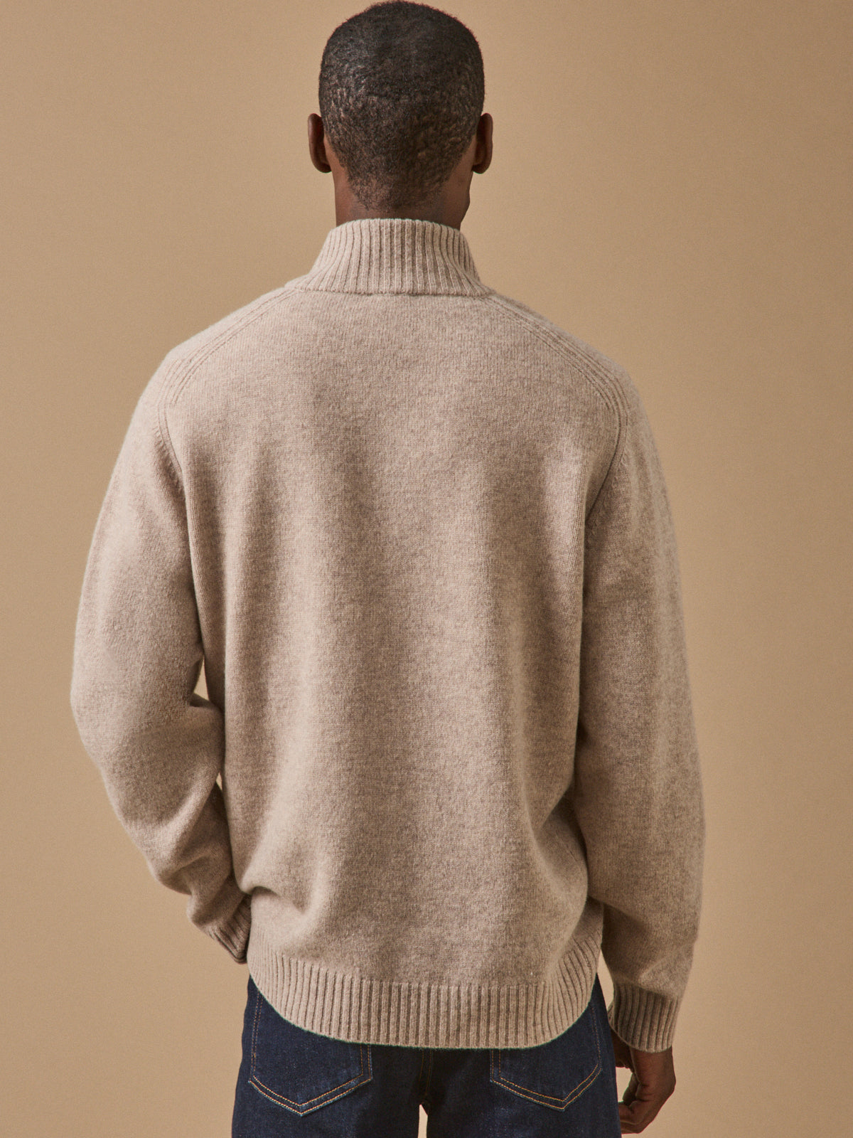 Herren-Pullover mit Stehkragen und Reißverschluss