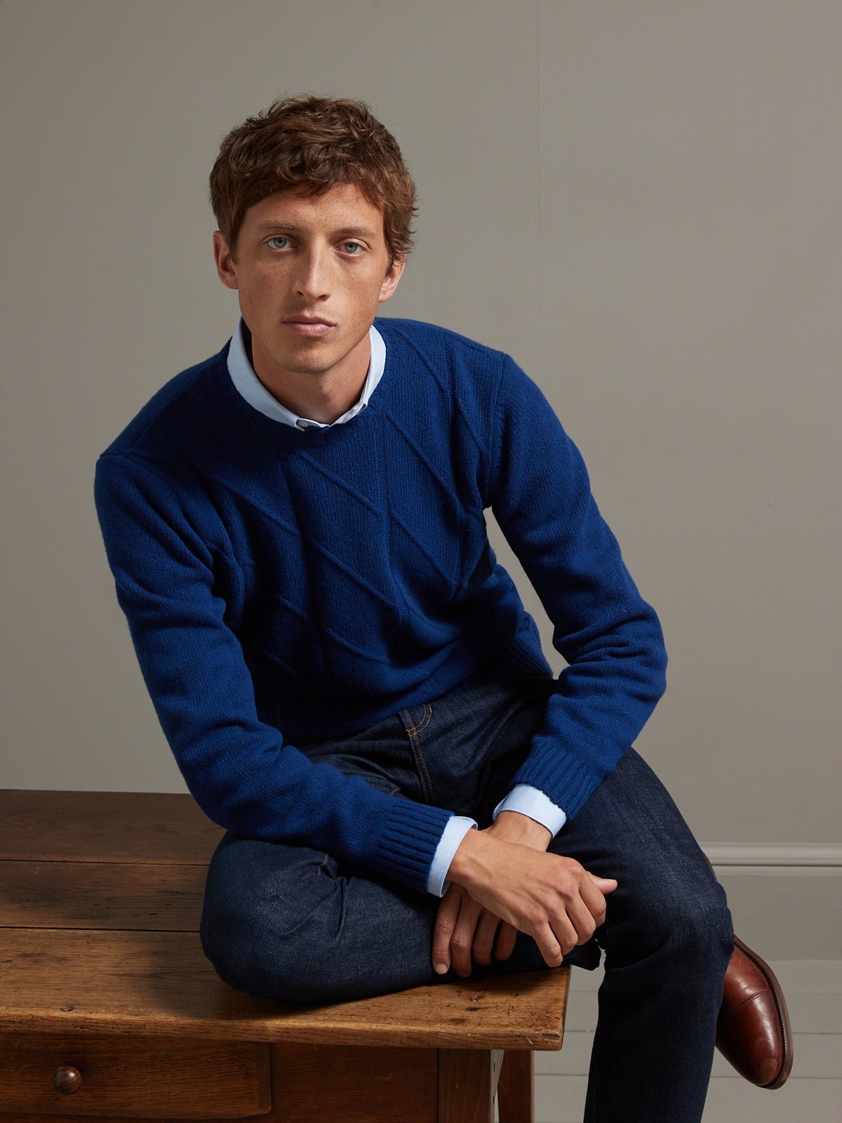 Herrenpullover mit Musterstrick und rundem Halsausschnitt