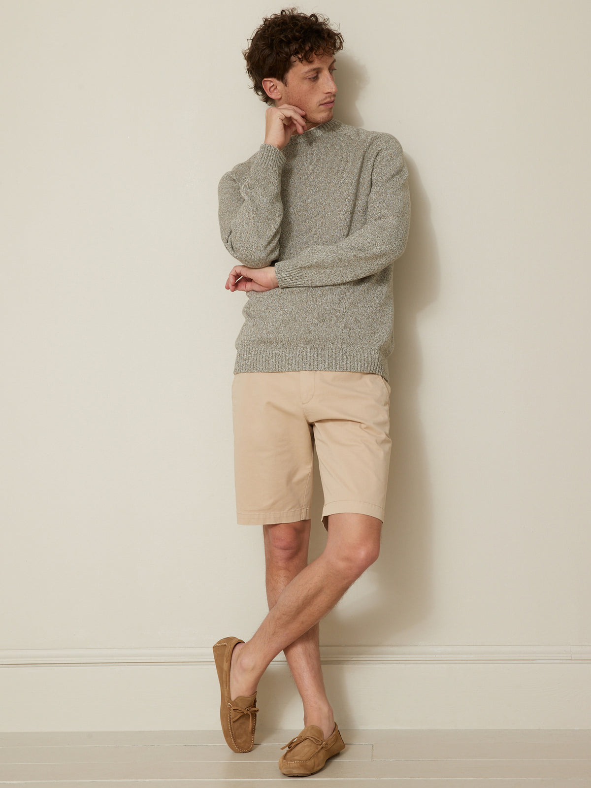 Herrenpullover aus melierter Baumwolle mit rundem Halsausschnitt