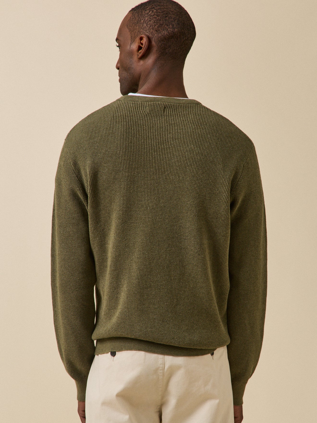 Herrenpullover mit rundem Halsausschnitt