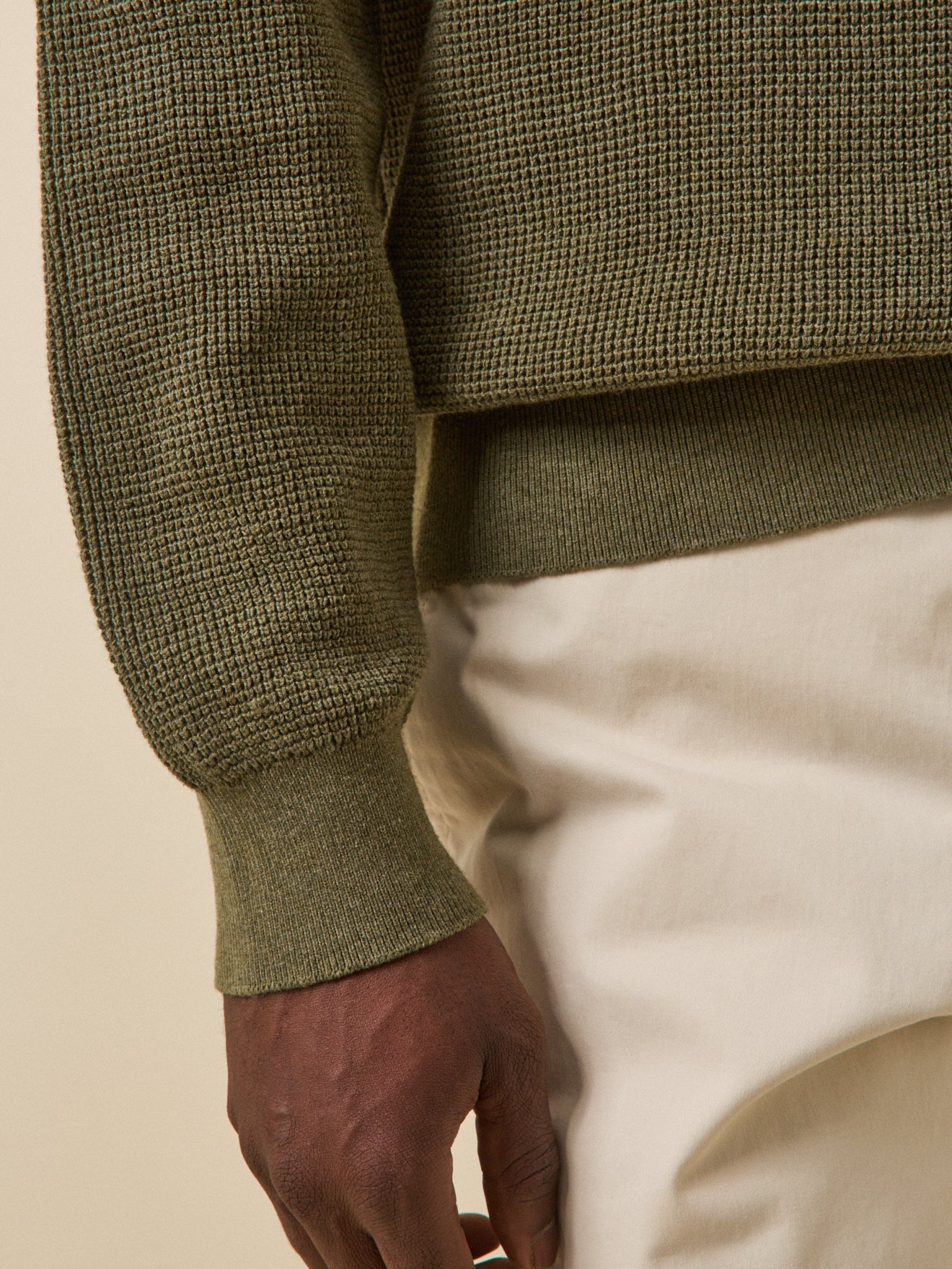 Herrenpullover mit rundem Halsausschnitt