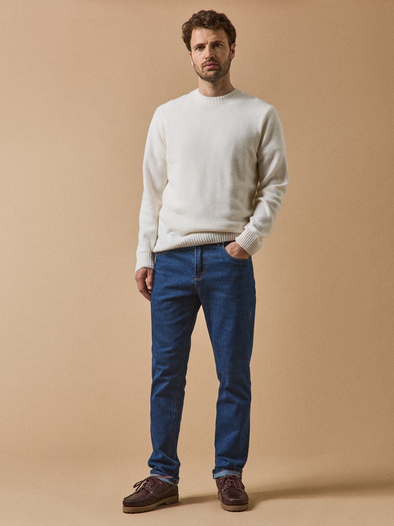 Herrenpullover mit rundem Halsausschnitt aus Wollmischung