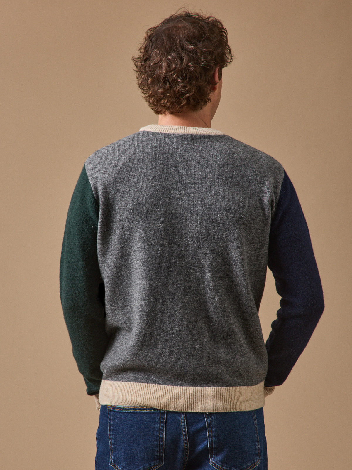 Herrenpullover in Blockfarben